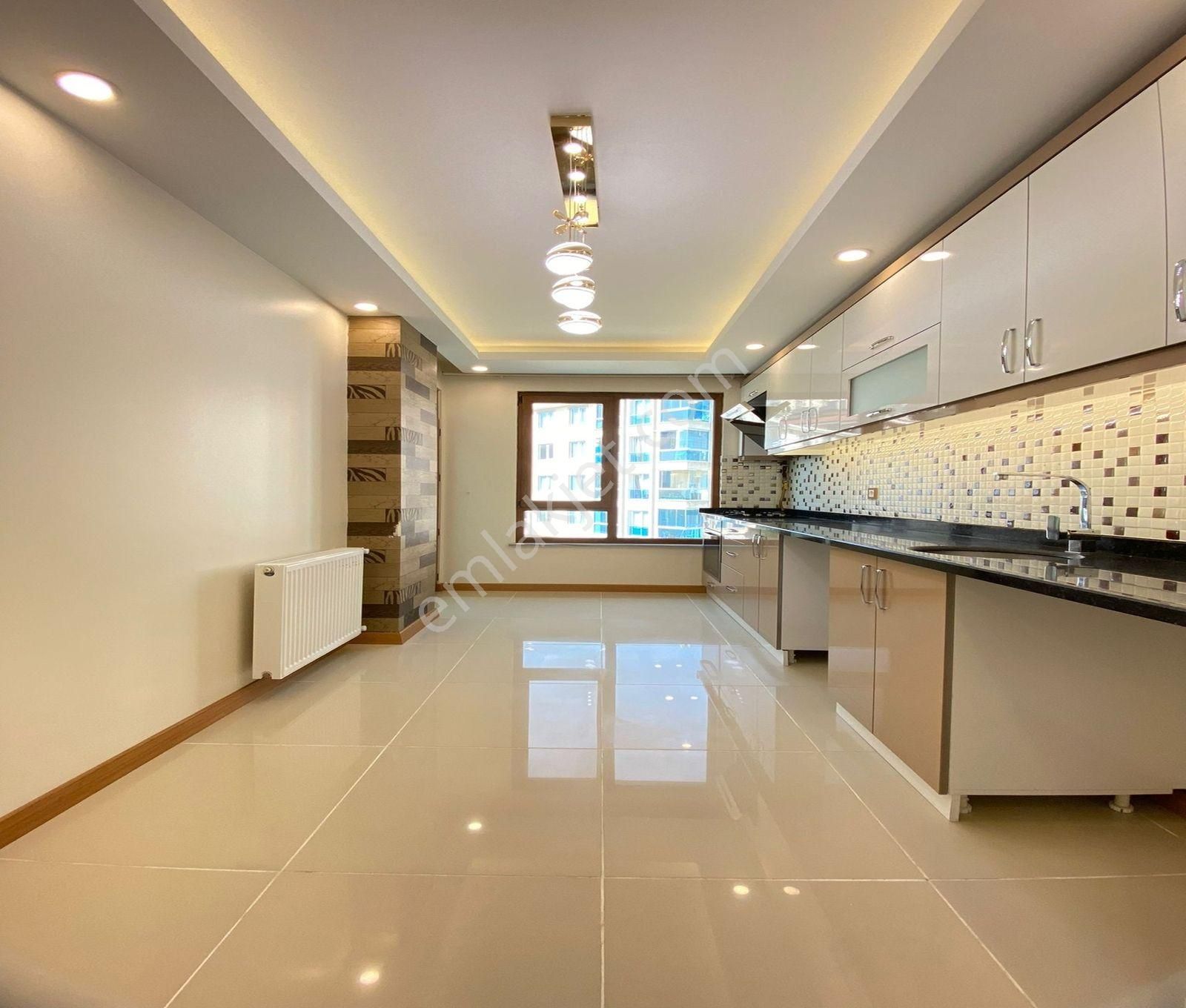 Beylikdüzü Cumhuriyet Mahallesi Gezgen İnşaat'tan 2+1 Satılık Daire - Görsel 35