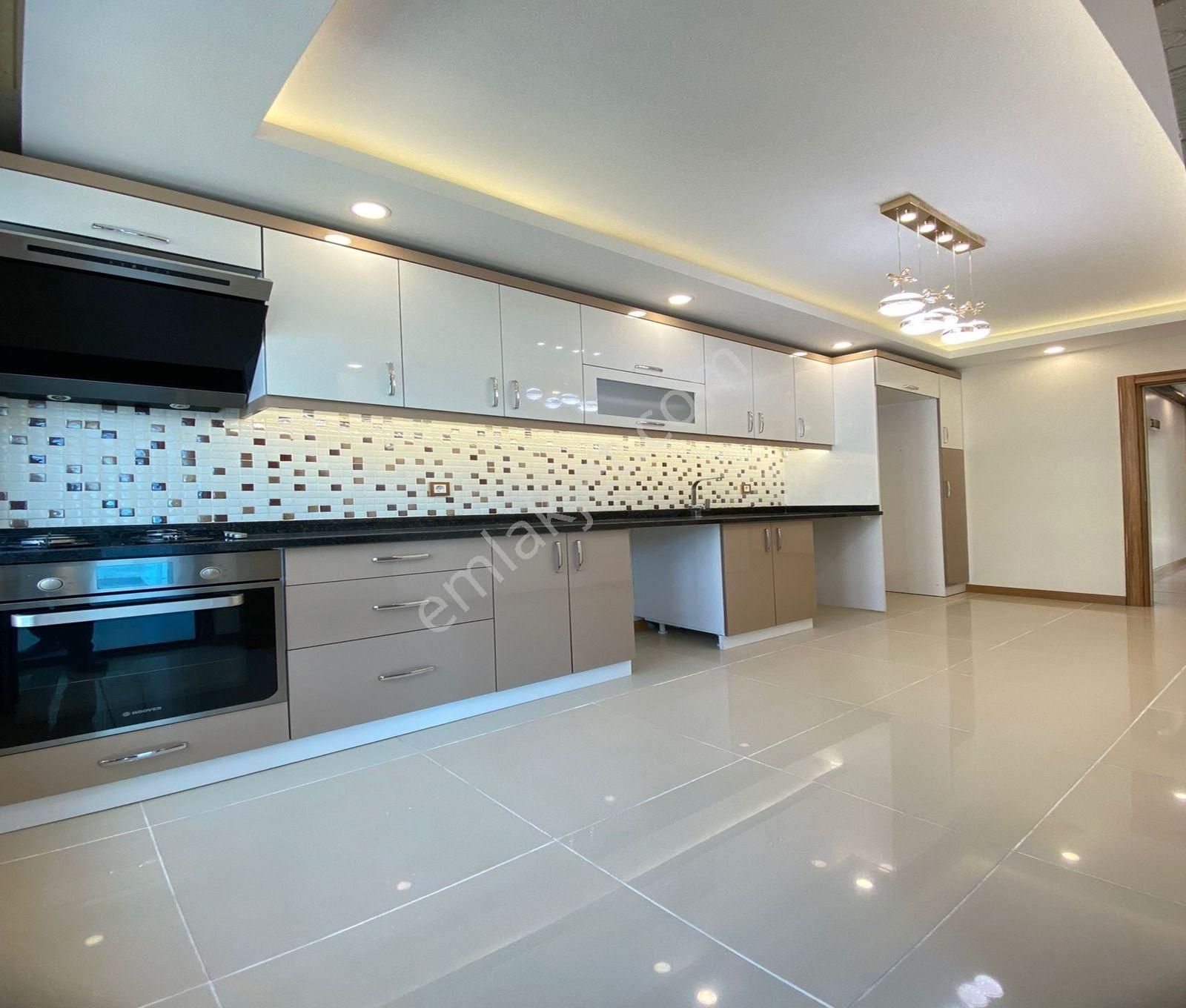 Beylikdüzü Cumhuriyet Mahallesi Gezgen İnşaat'tan 2+1 Satılık Daire - Görsel 30