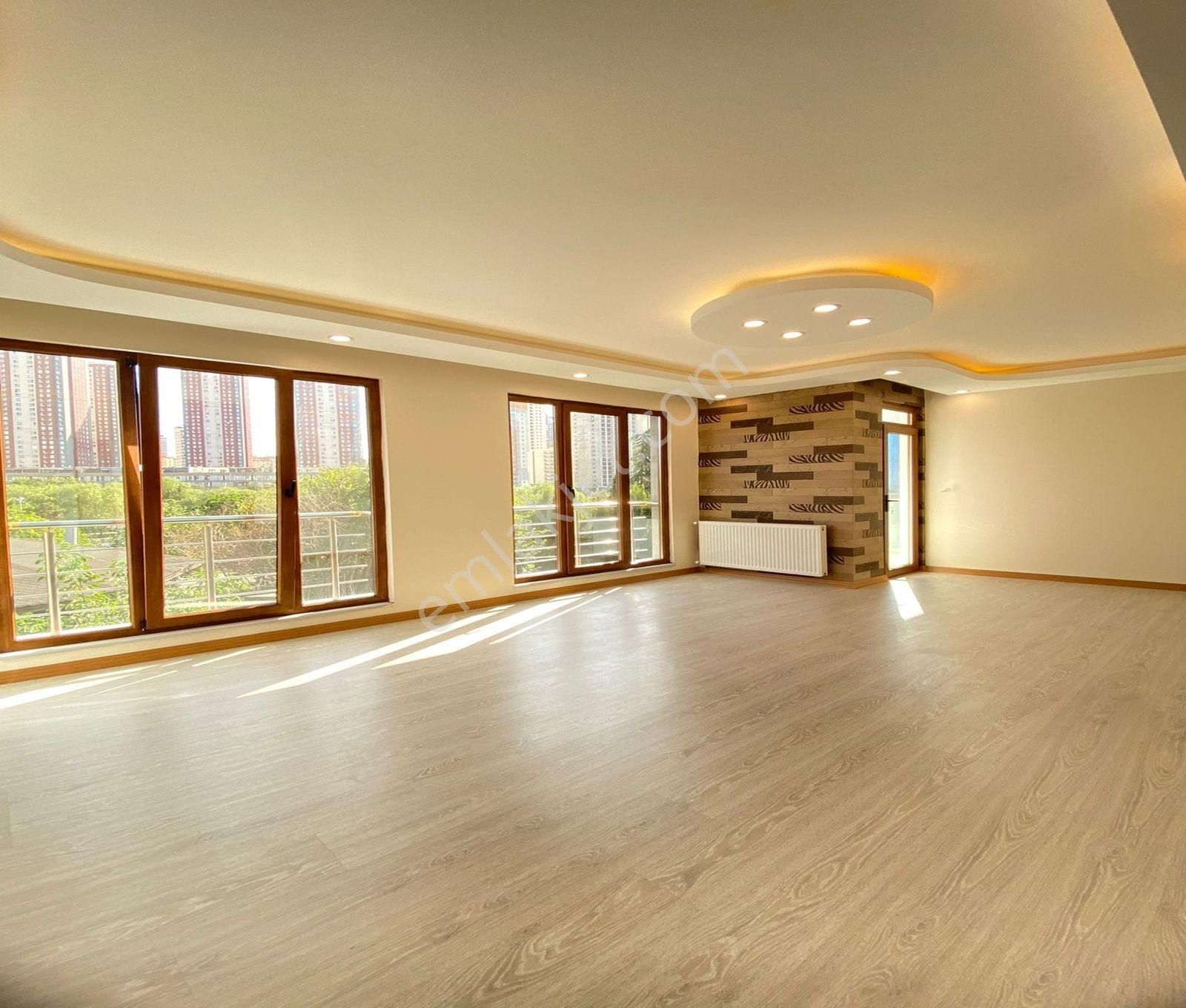 Beylikdüzü Cumhuriyet Mahallesi Gezgen İnşaat'tan 2+1 Satılık Daire - Görsel 3