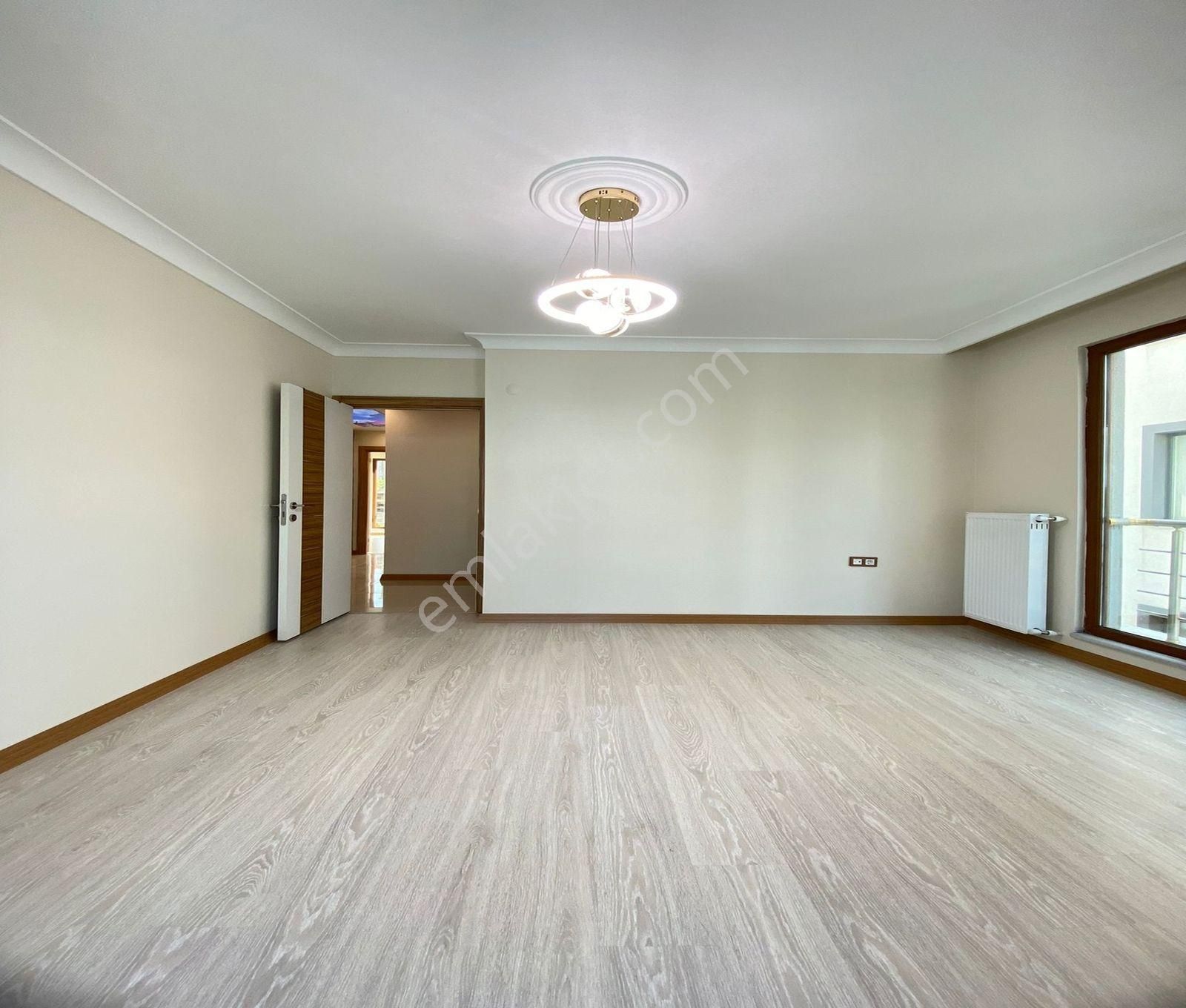 Beylikdüzü Cumhuriyet Mahallesi Gezgen İnşaat'tan 2+1 Satılık Daire - Görsel 14