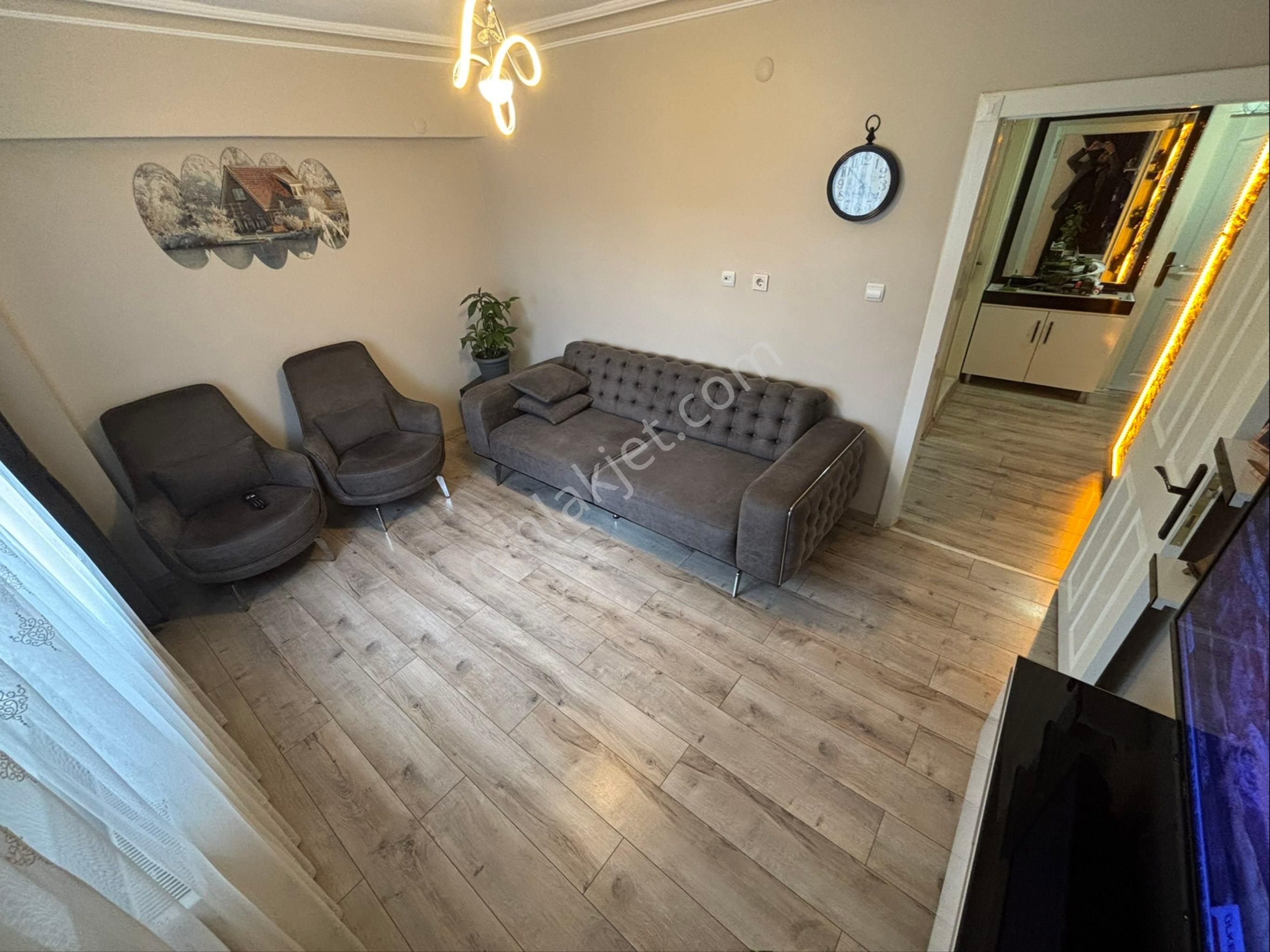 Torun^dan Full Yapılı Kat Konumunda Bağımsız Geniş 3+1 Daire - Görsel 14