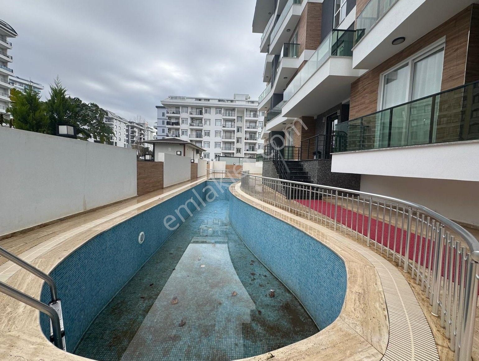 Alanya Mahmutlar Mah.denize 700 Mt.satılık 2+1 Dubleks Daire - Görsel 12