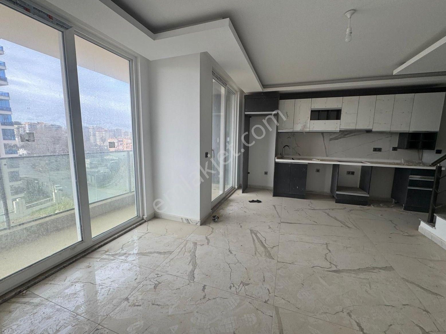 Alanya Mahmutlar Mah.denize 700 Mt.satılık 2+1 Dubleks Daire