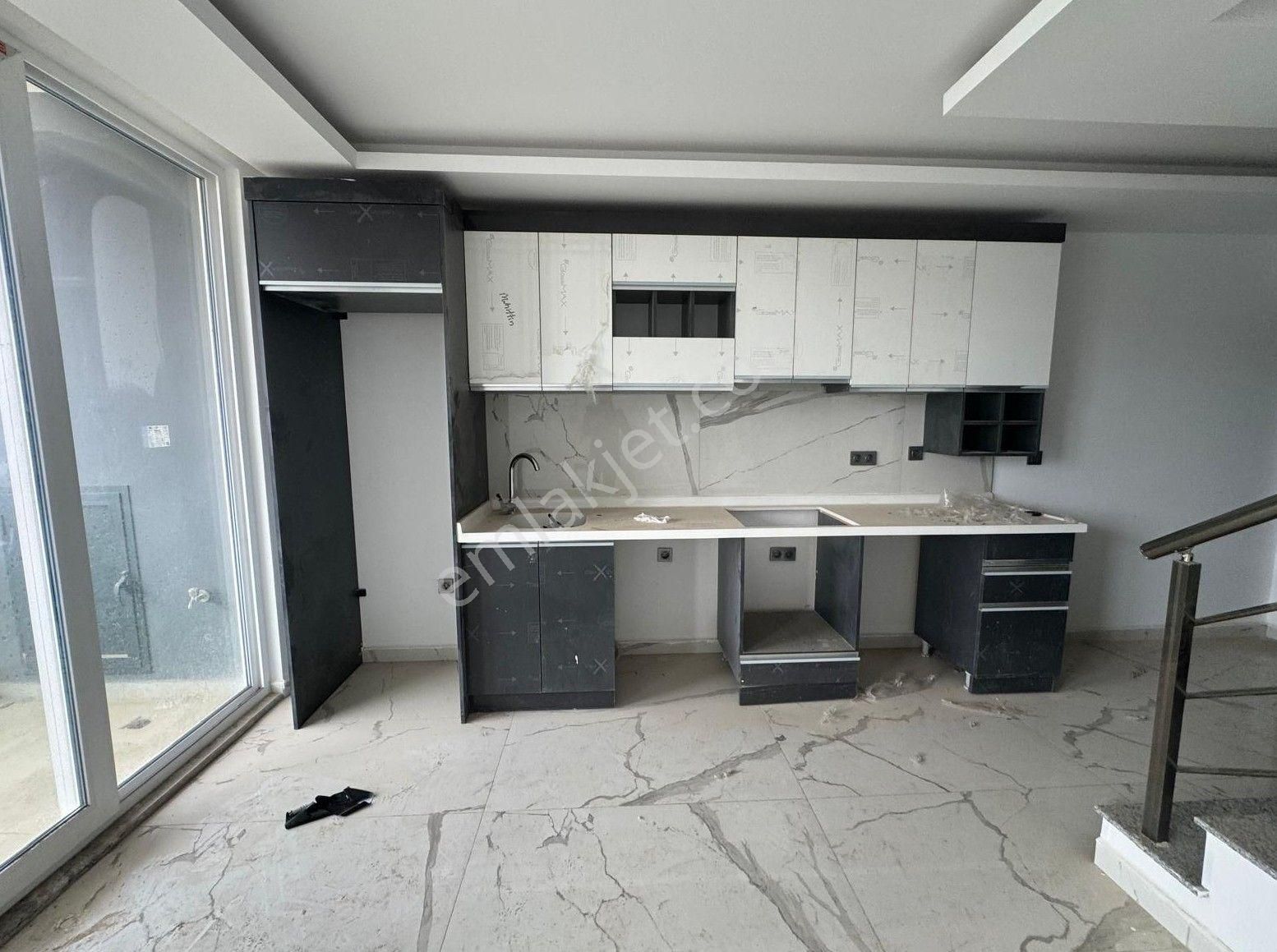 Alanya Mahmutlar Mah.denize 700 Mt.satılık 2+1 Dubleks Daire - Görsel 2