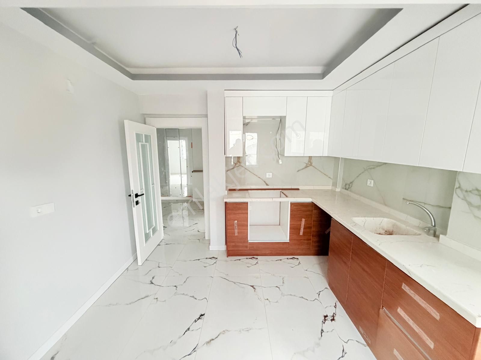 Demiröz'den M.kemalde Katta Full Yapılı 3+1 Daire - Görsel 8