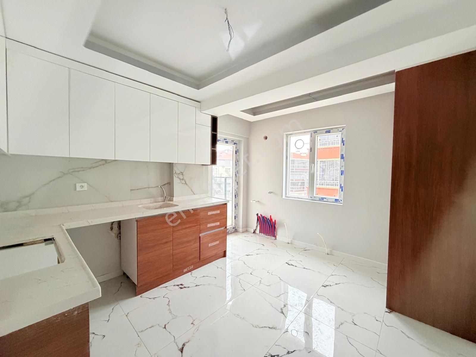 Demiröz'den M.kemalde Katta Full Yapılı 3+1 Daire