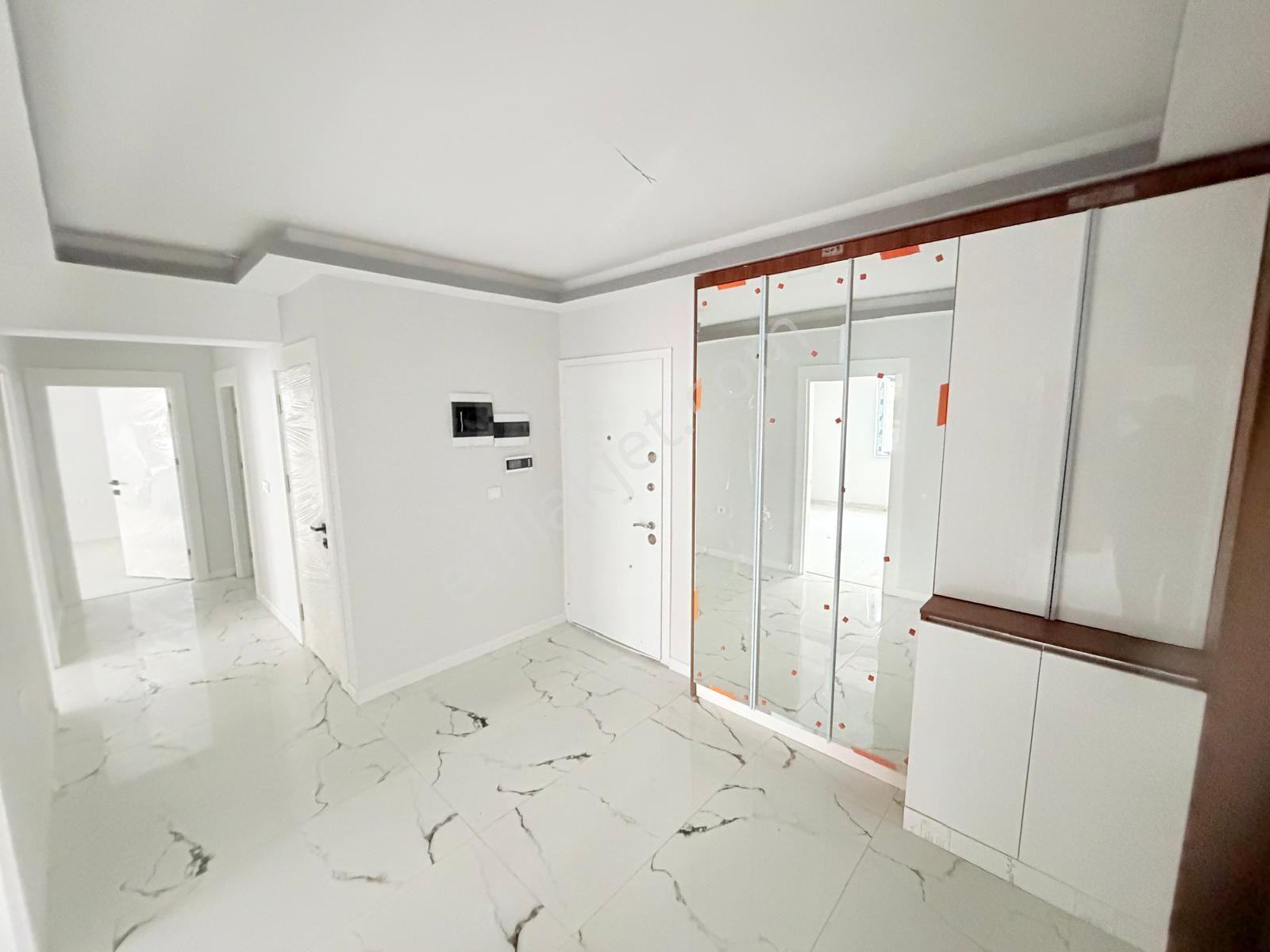 Demiröz'den M.kemalde Katta Full Yapılı 3+1 Daire - Görsel 9