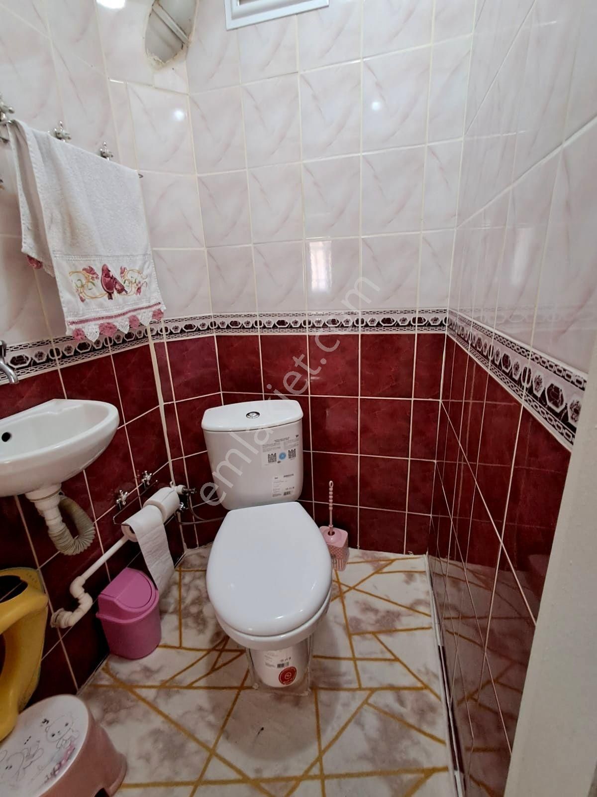 Emre Emlak'tan Selçuklu'da Süper Lokasyon'da İçi Yapılı 3+1 Satılık Daire - Görsel 16