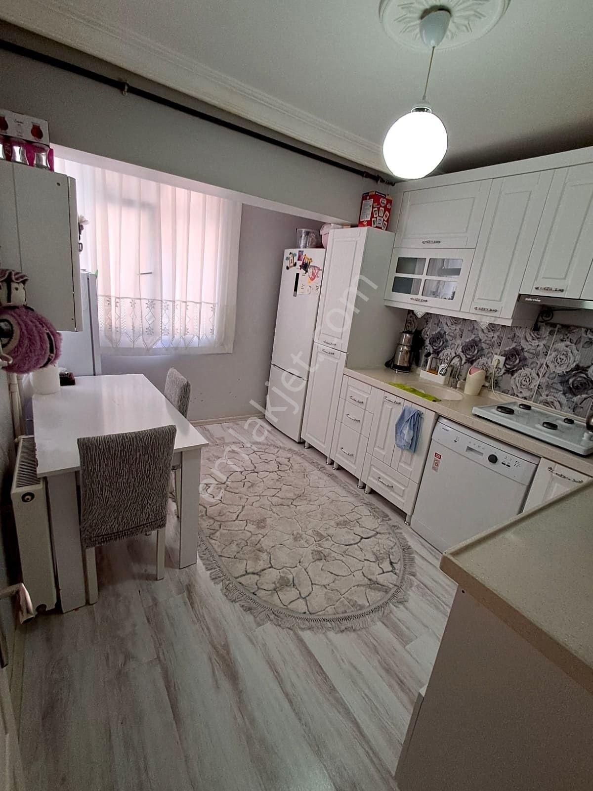 Emre Emlak'tan Selçuklu'da Süper Lokasyon'da İçi Yapılı 3+1 Satılık Daire - Görsel 17