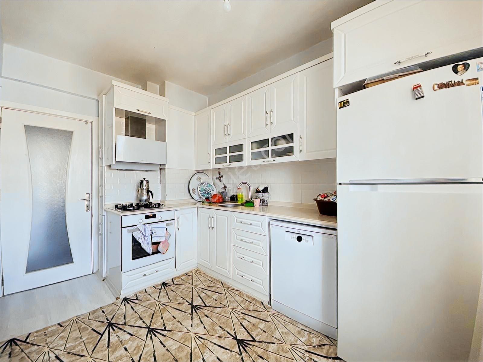 Bosna Hersek Mh. Merkezi Konumda Bakımlı 3+1 Daire - Görsel 2