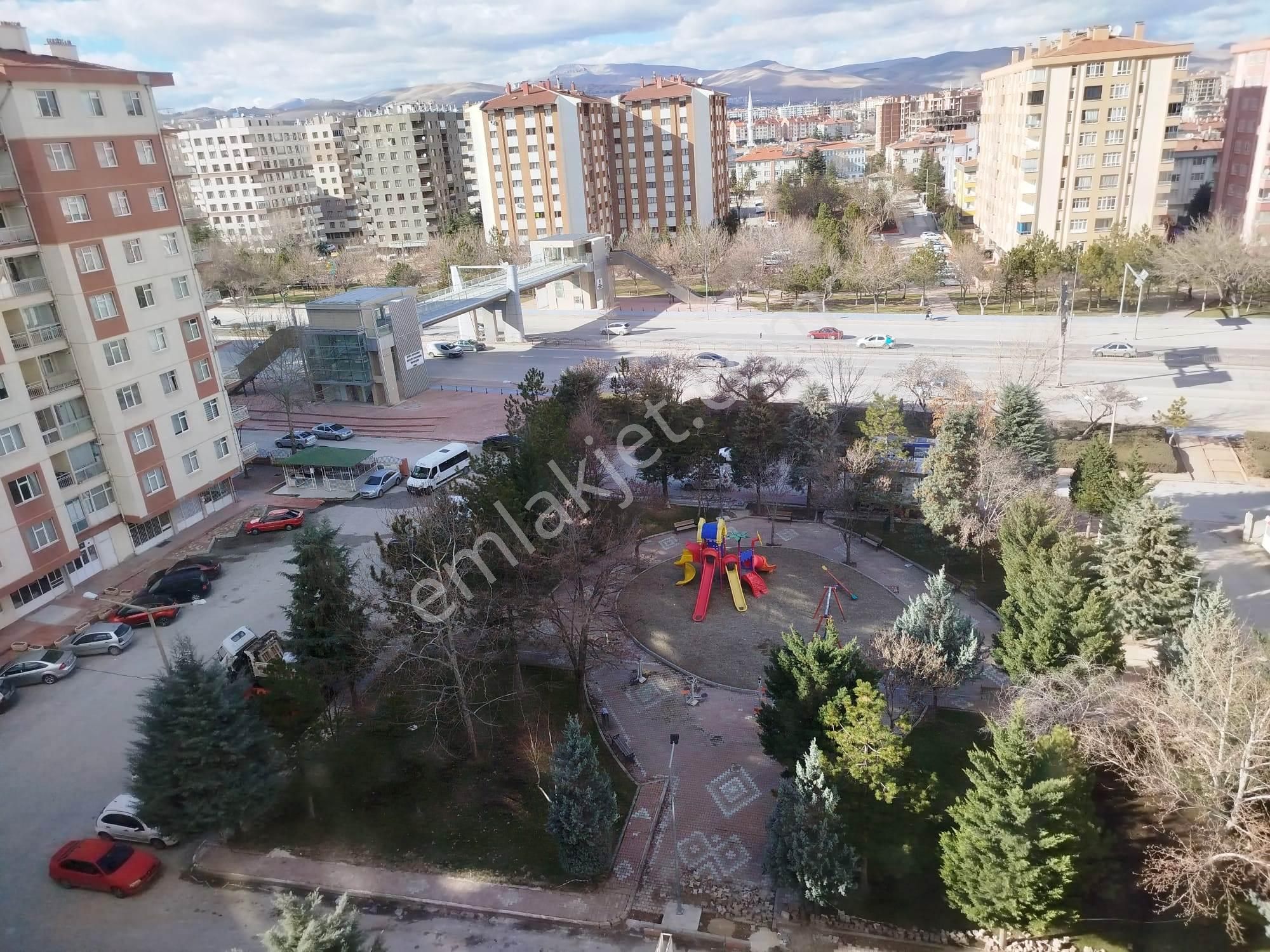 Baha'dan Kılıçarslan'da Site İçerisende Geniş Kiralık 3+1 Daire - Görsel 16