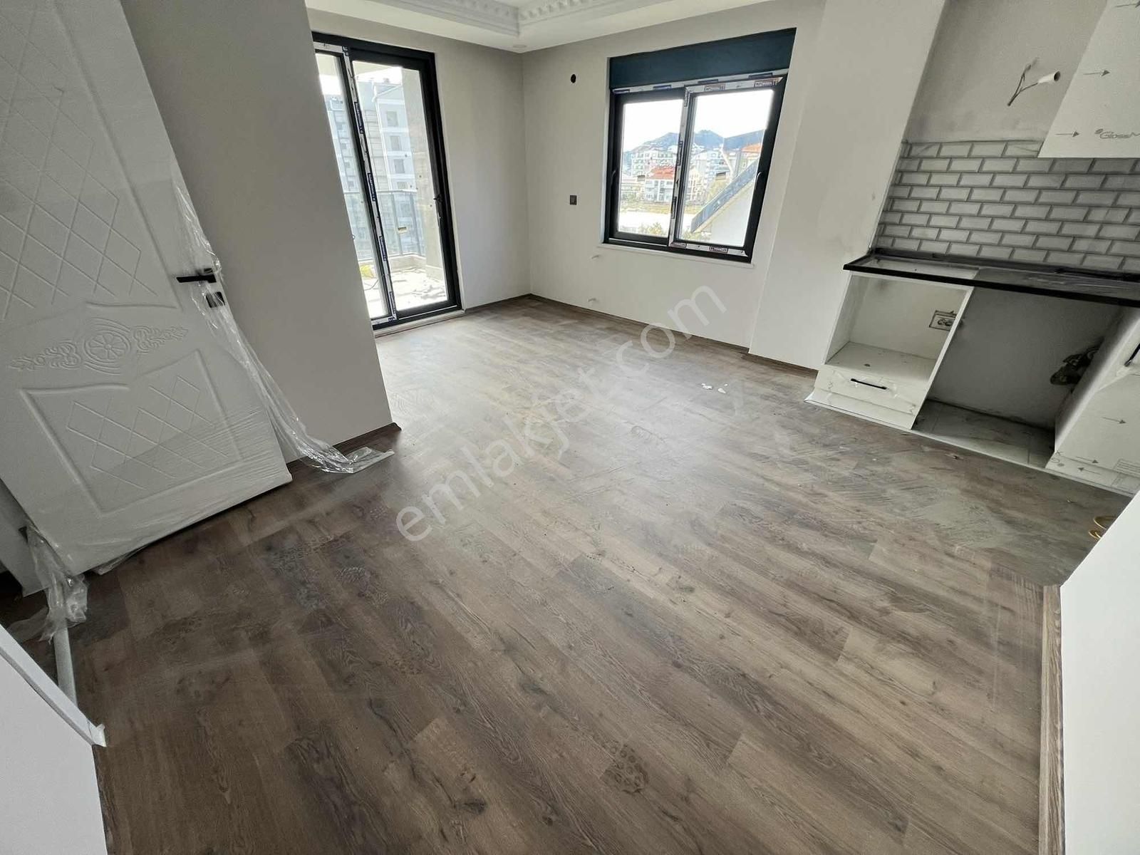 Pazarcı Mahallesi Kiralık 1+1 Daire