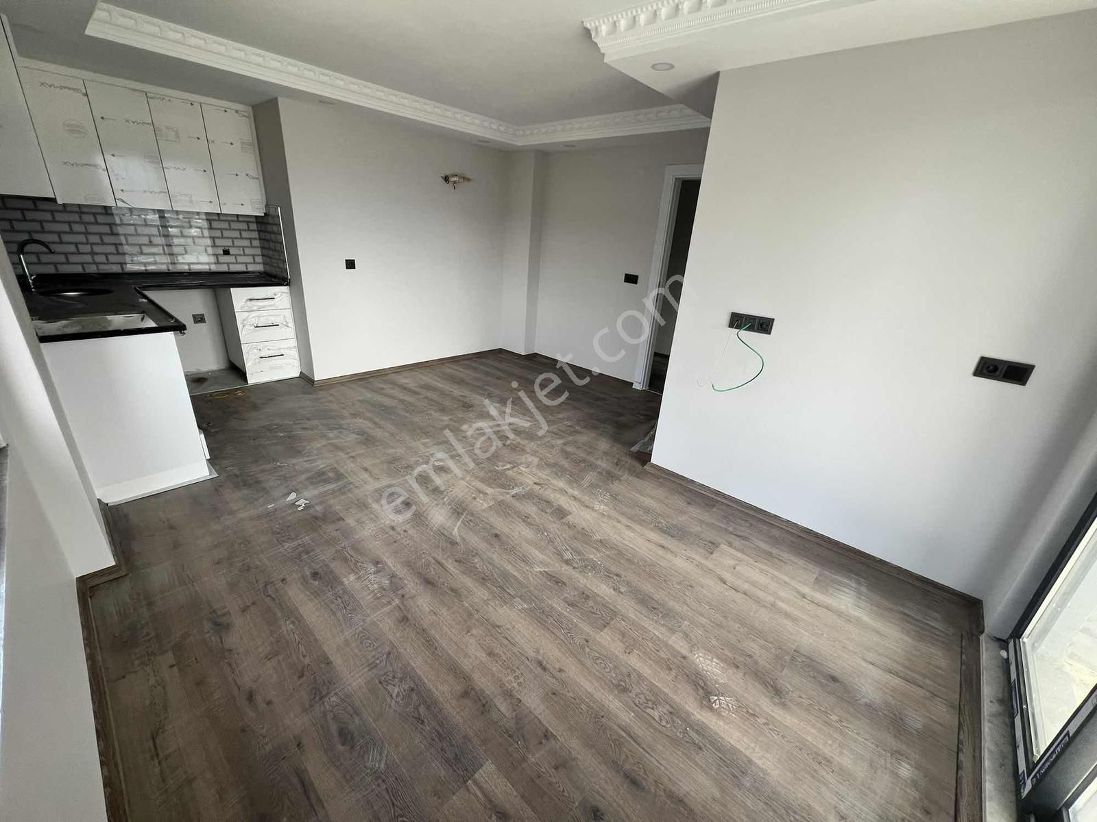 Pazarcı Mahallesi Kiralık 1+1 Daire - Görsel 7