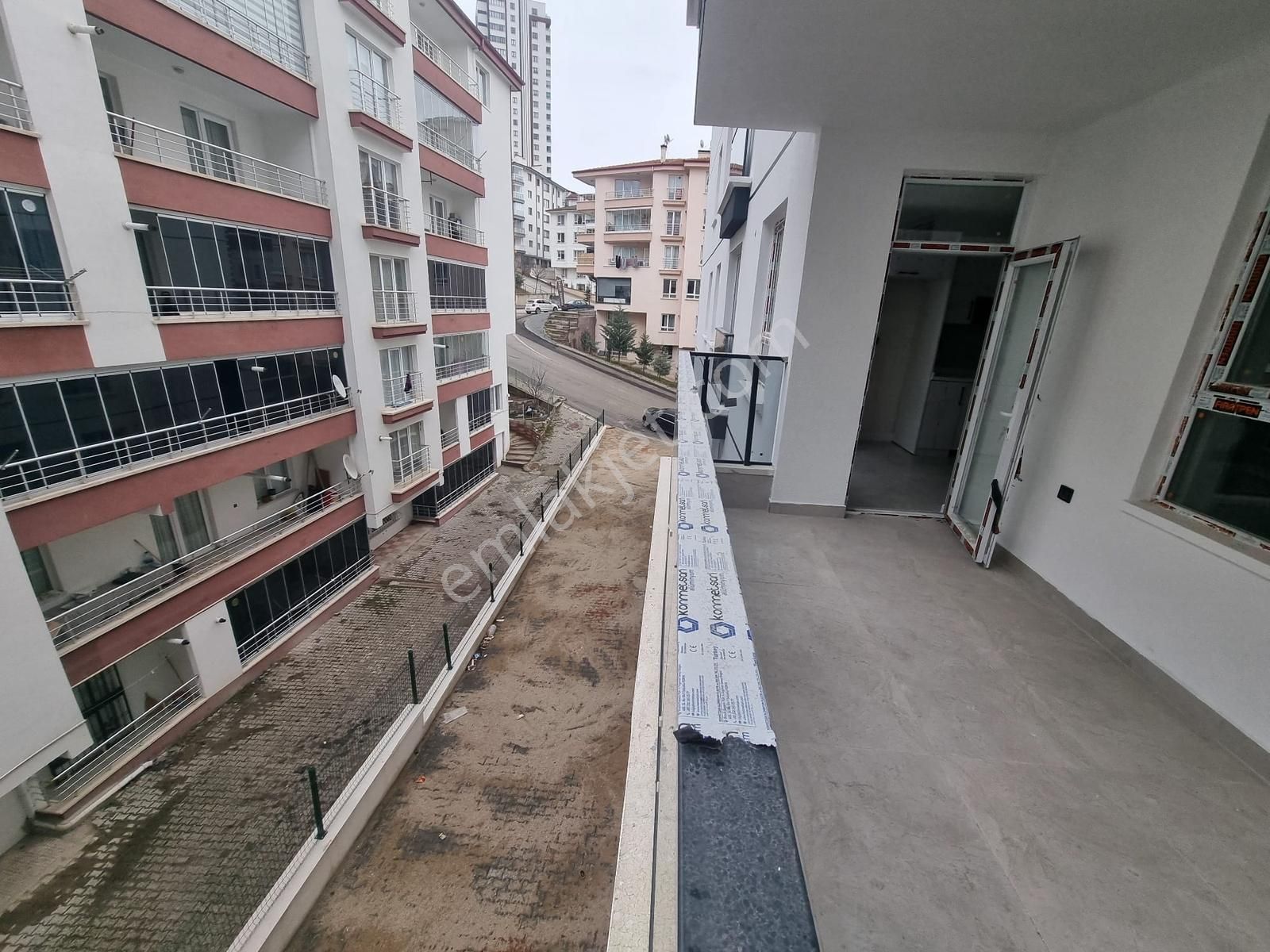 Merkezi Konumda Lüks Yapılı Sıfır 3+1 Satılık Daire - Görsel 24