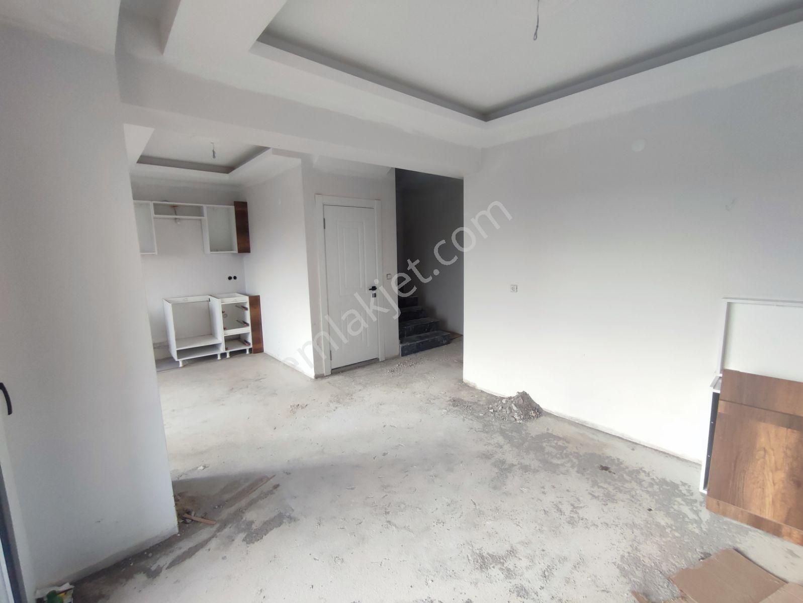 Seyrek Kafeler Caddesi'nde 2+1 Kullanışlı Teraslı Daire - Görsel 15