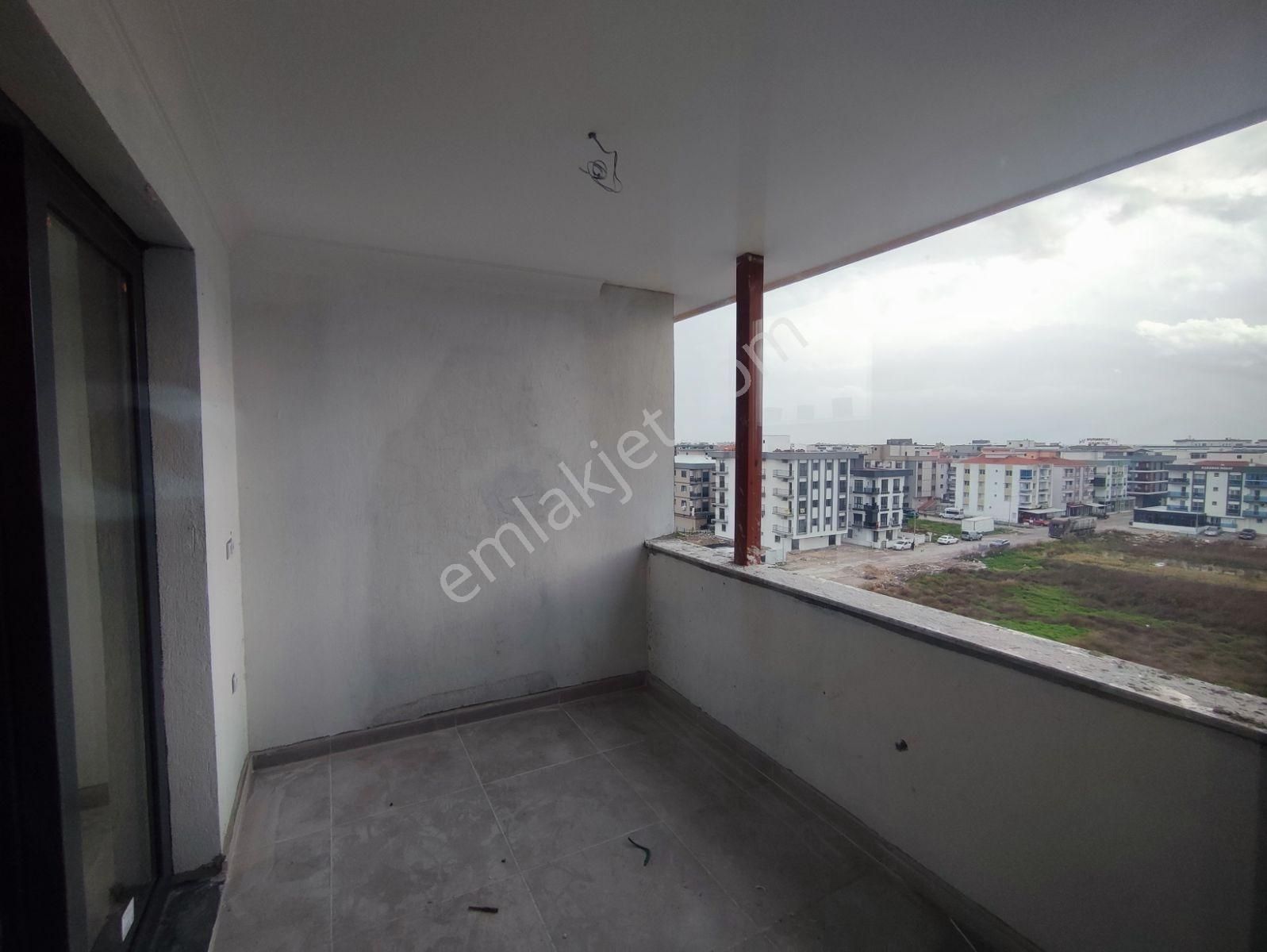 Seyrek Kafeler Caddesi'nde 2+1 Kullanışlı Teraslı Daire - Görsel 4