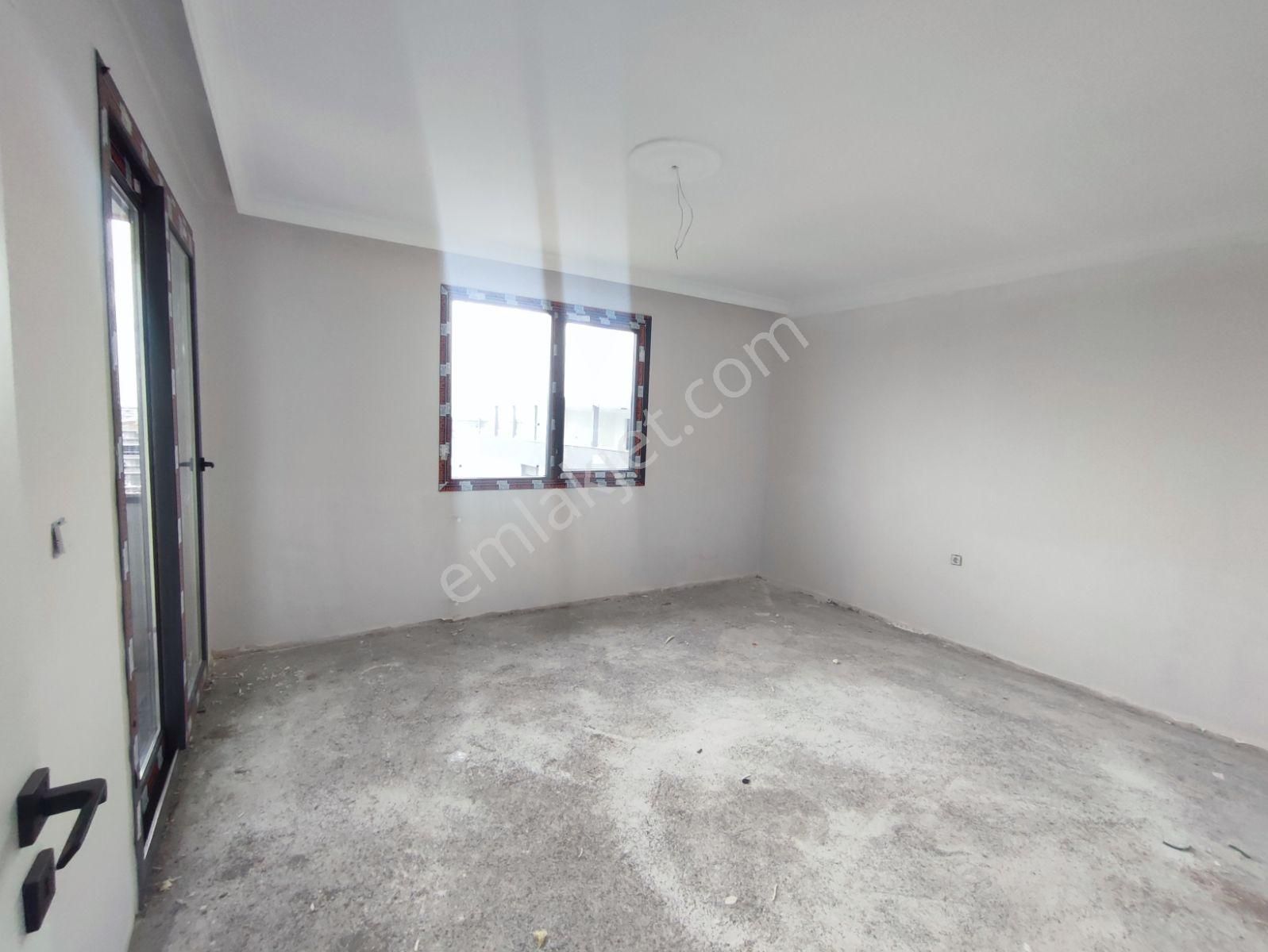 Seyrek Kafeler Caddesi'nde 2+1 Kullanışlı Teraslı Daire - Görsel 2