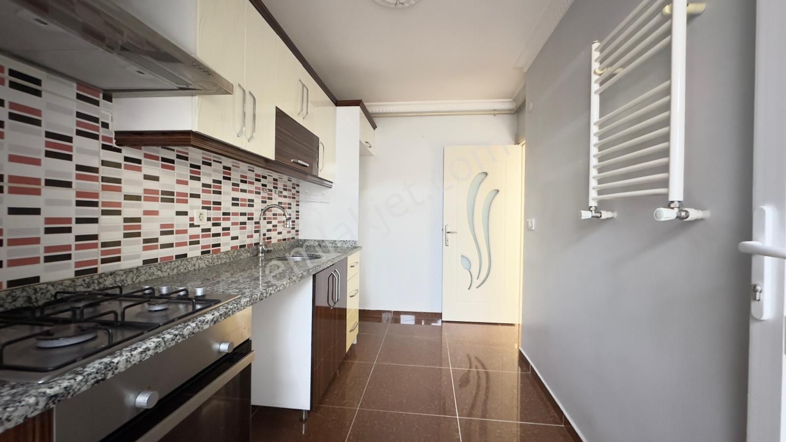 Başokur'dan Bahçelievler Zafer Mh. Genç Binada Kiralık 2+1 - Görsel 15