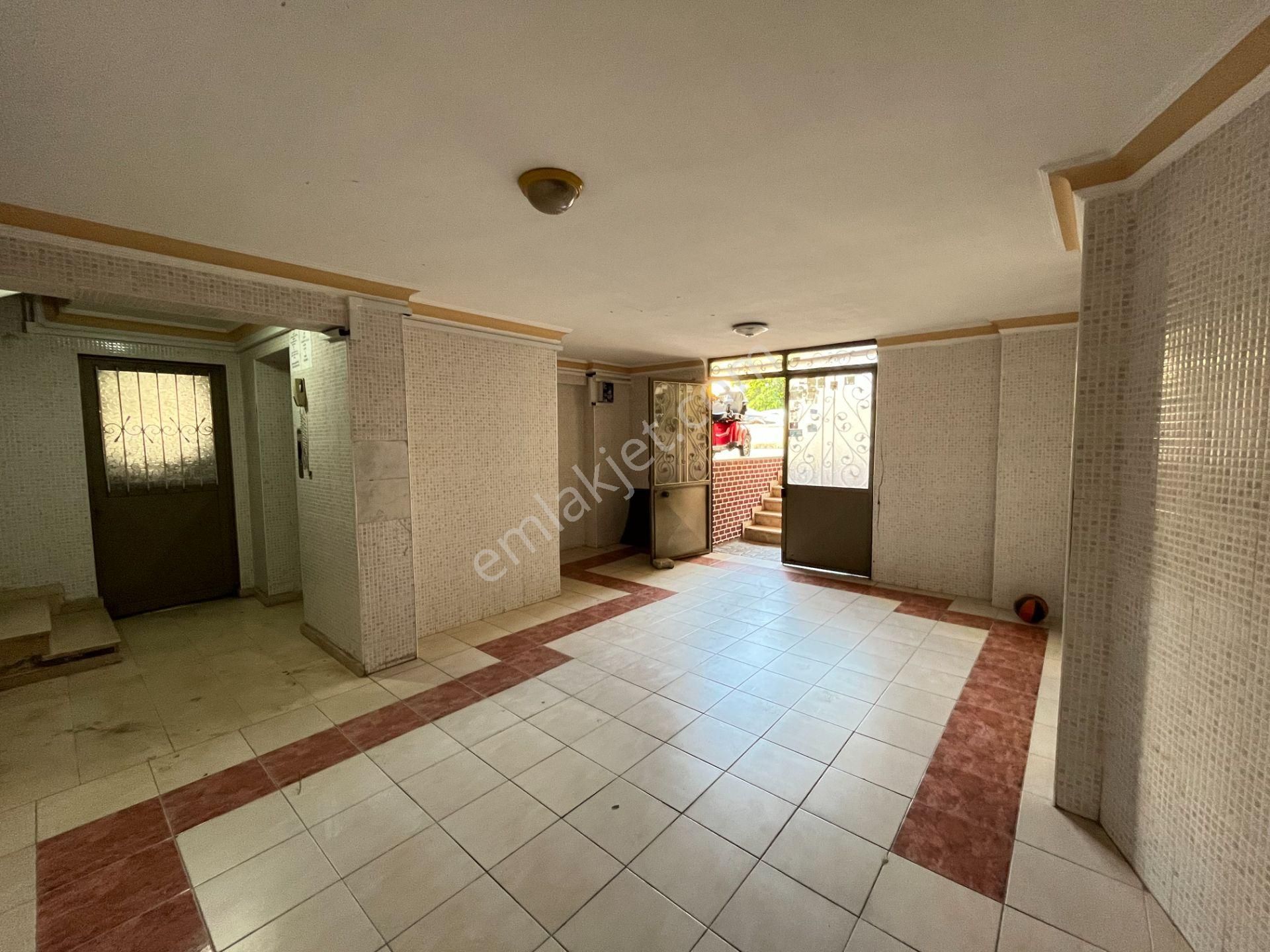 Alanya Şehir Merkezinde Asansörlü Güney Cephe 2+1 Satılık Daire