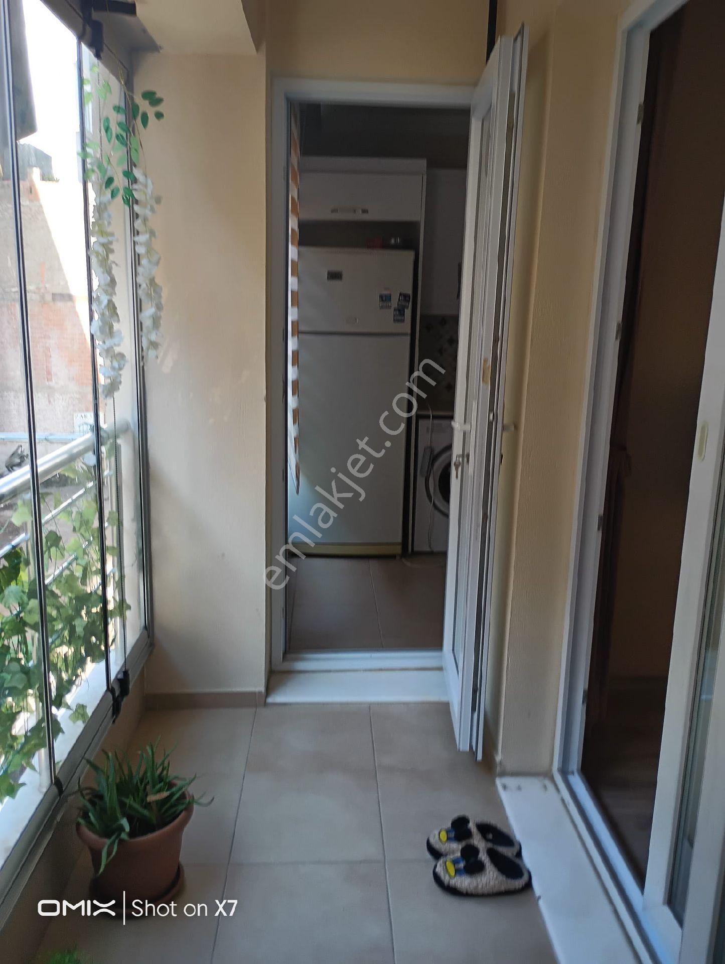 Karşıyaka Medikal Point Hastane Yakını Kiralık Full Eşyalı 2+1 Daire - Görsel 3