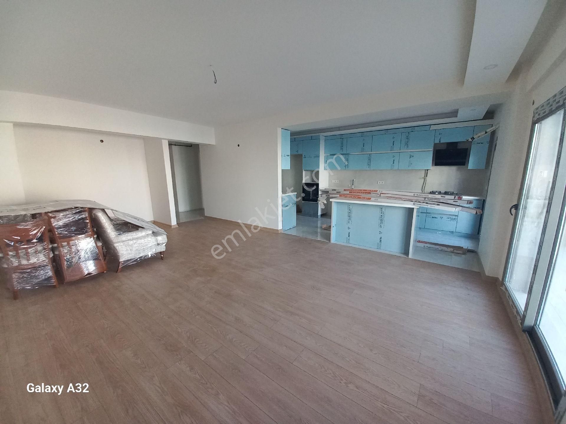 Karşıyaka Bostanlı Sahil Yürüme Mesafede Kısmen Deniz Manzaralı Satilik Dubleks 3+1 Daire - Görsel 4