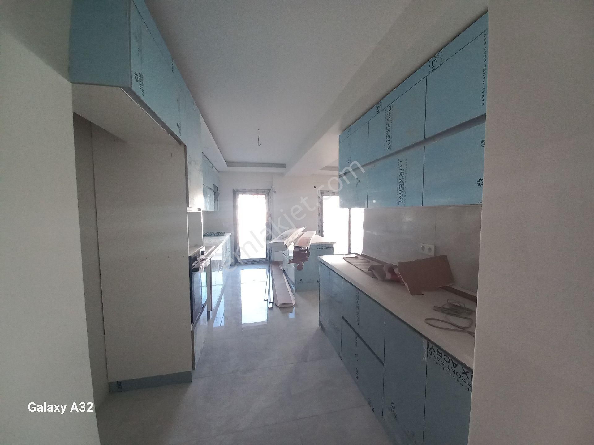 Karşıyaka Bostanlı Sahil Yürüme Mesafede Kısmen Deniz Manzaralı Satilik Dubleks 3+1 Daire - Görsel 6