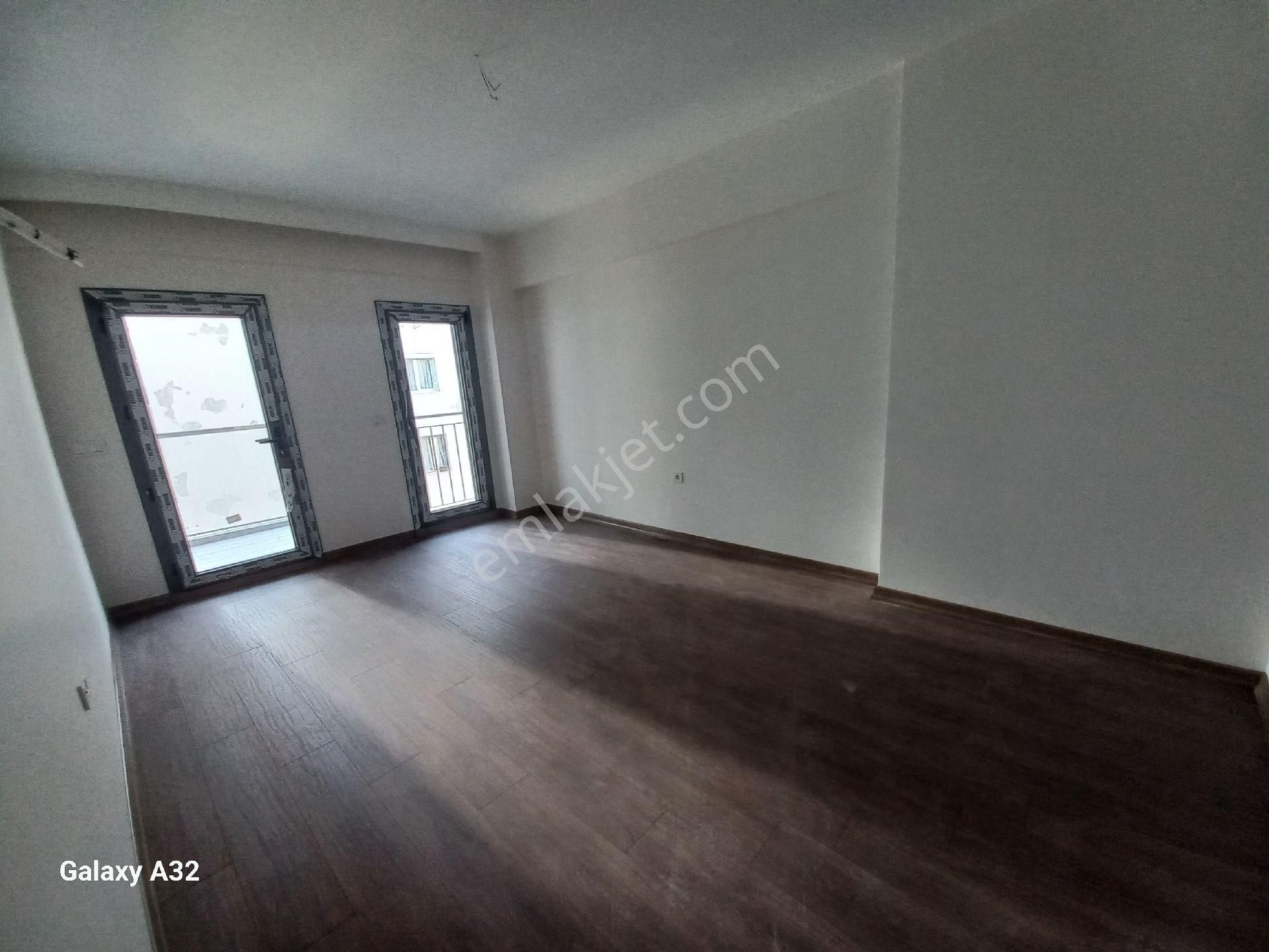 Karşıyaka Bostanlı Sahil Yürüme Mesafede Kısmen Deniz Manzaralı Satilik Dubleks 3+1 Daire - Görsel 12