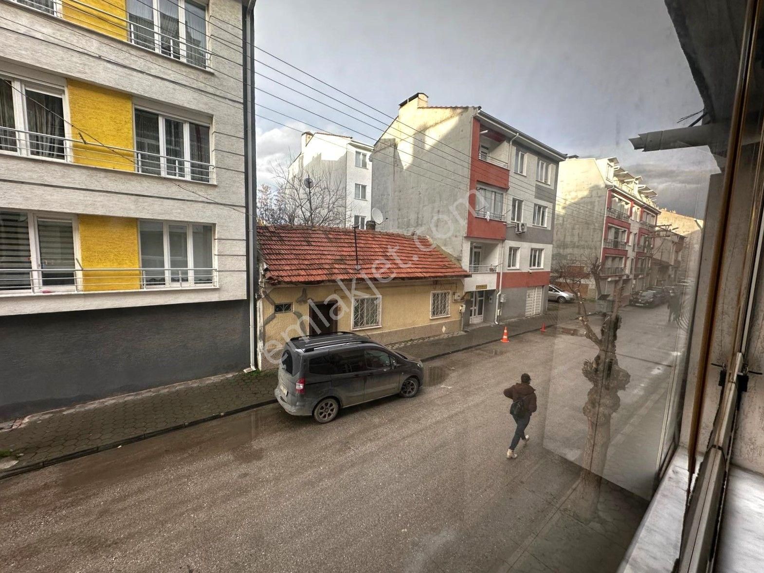 Recep Ümit'ten Şarhöyük Mahallesi Büyük Park Yakınında Kiralık 3+1 Daire - Görsel 7