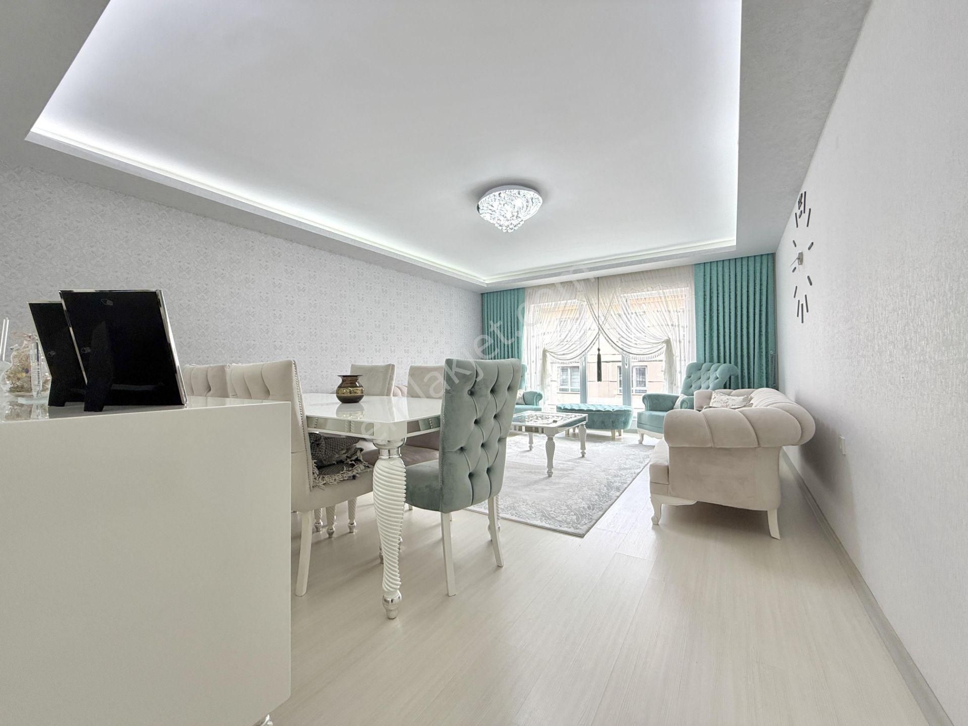 Nam-ak Emlaktan Asansörlü Güney Ve Ön Cephe Şık Yapılı 4+1 Daire