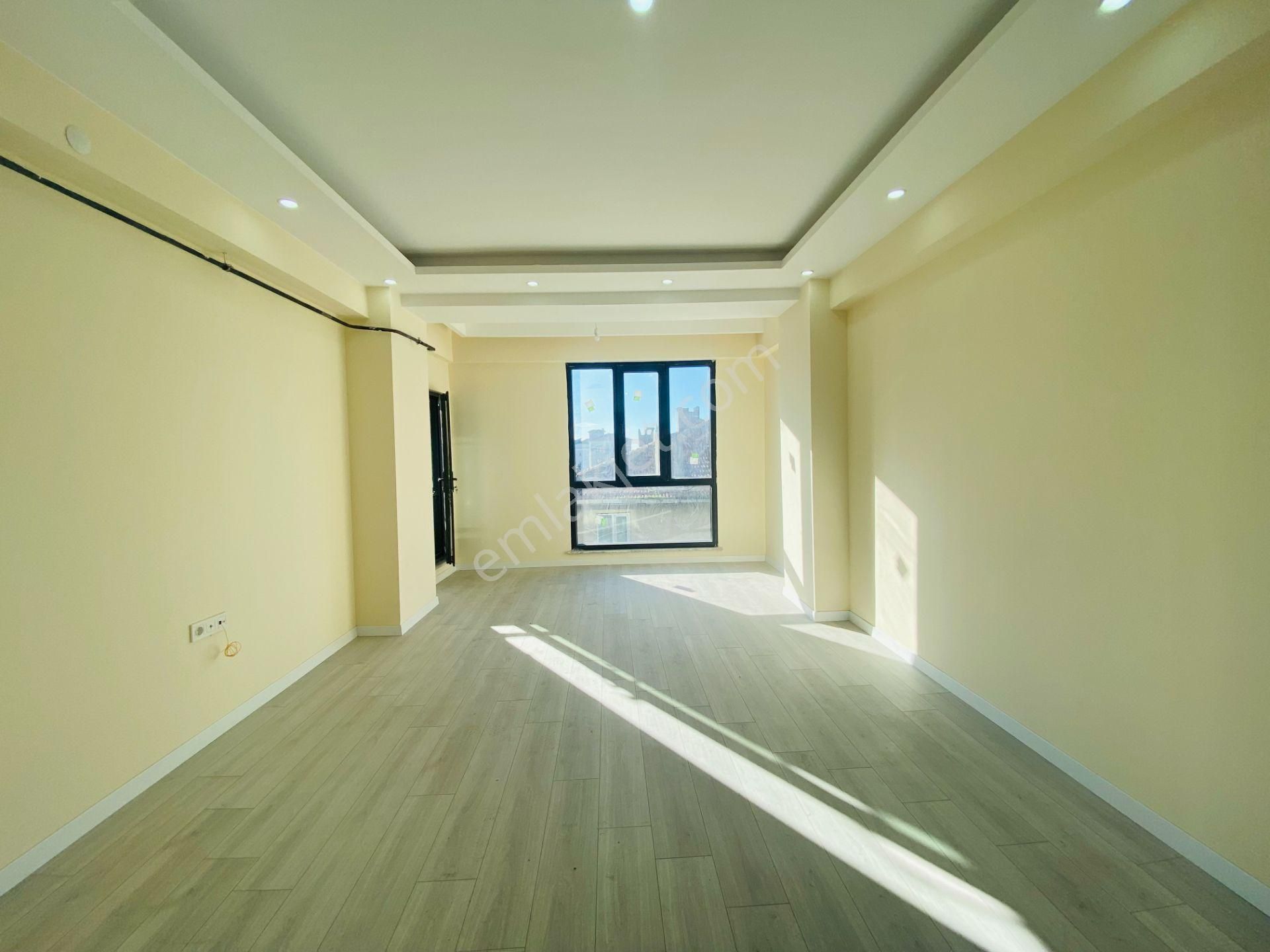 Güven'den Merkezi Konumda Kombili,ankastreli Ara Kat 1+1 Daire - Görsel 5