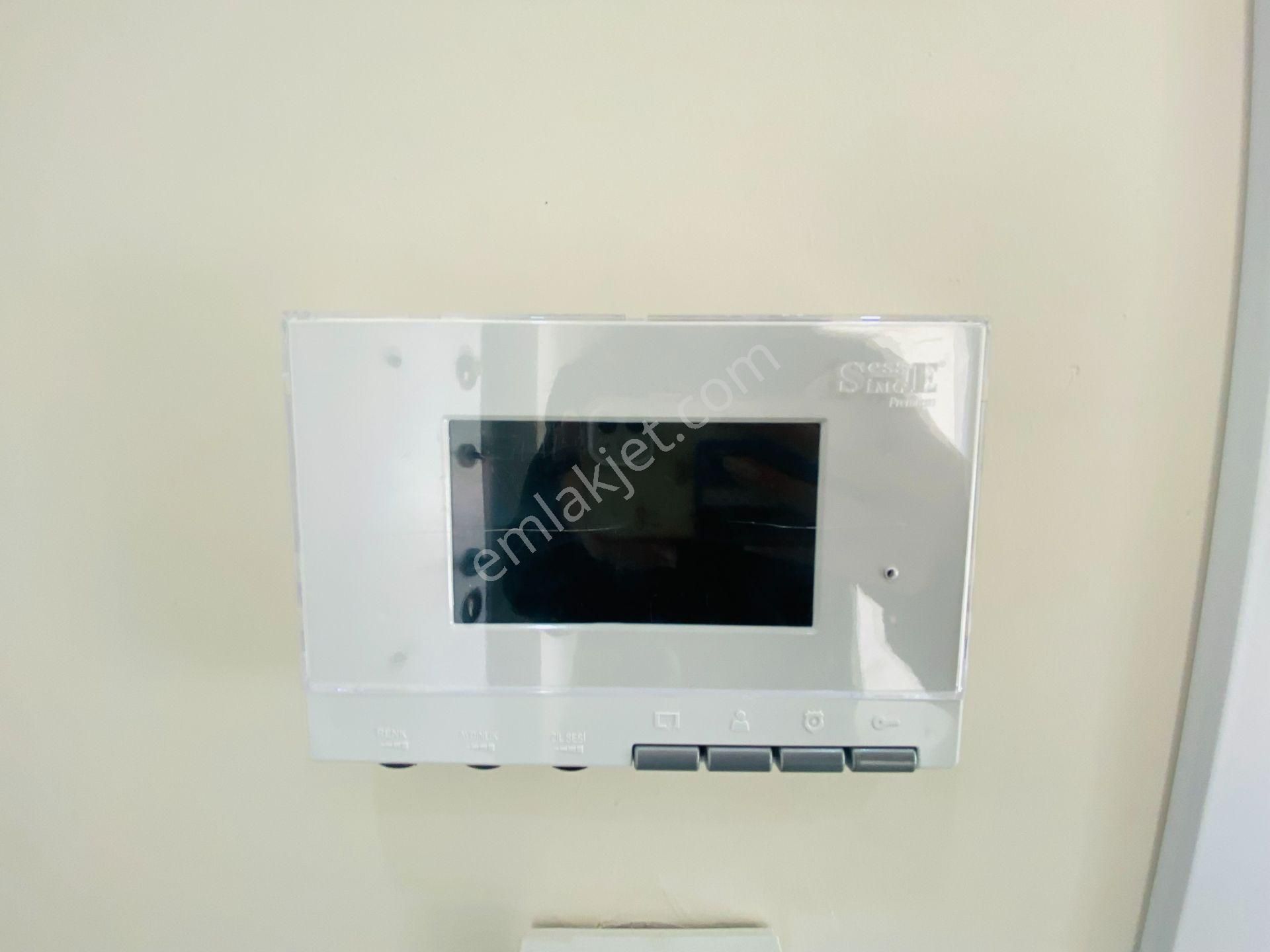 Güven'den Merkezi Konumda Kombili,ankastreli Ara Kat 1+1 Daire - Görsel 24