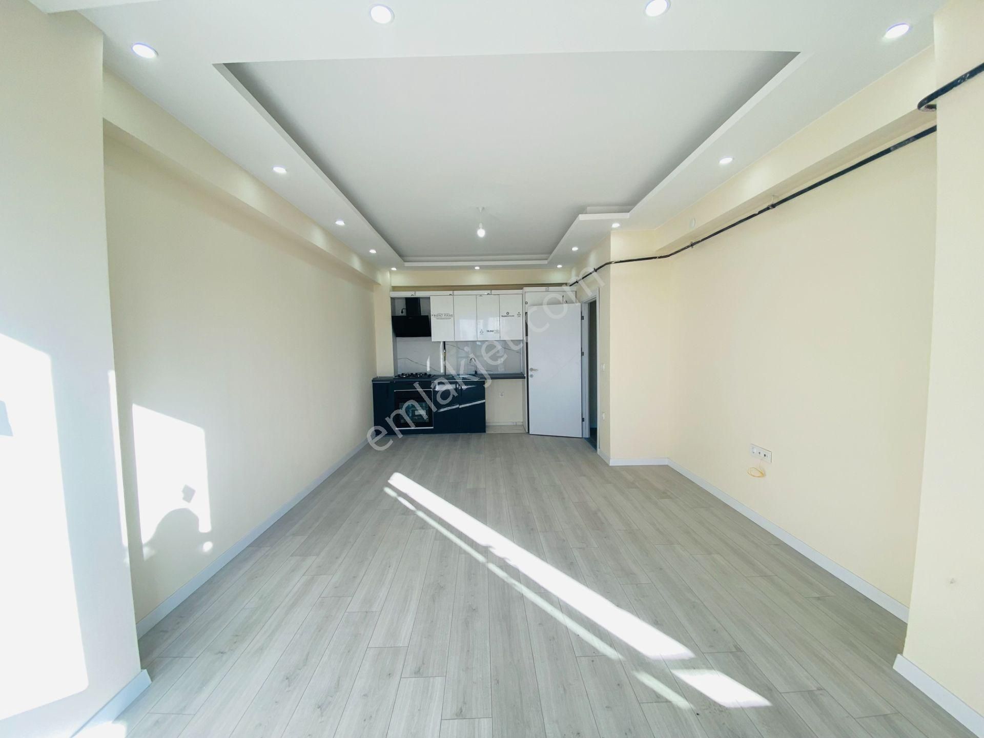 Güven'den Merkezi Konumda Kombili,ankastreli Ara Kat 1+1 Daire