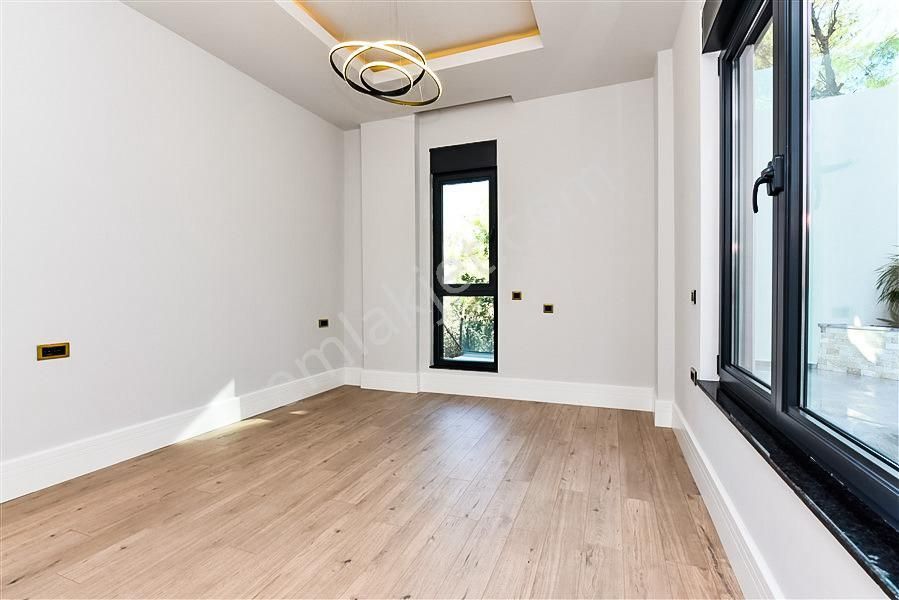 Deniz Manzaralı Lüks Villa Müstakil Havuz Ve Özel Bahçe Akıllı Ev Sistemi - Görsel 29