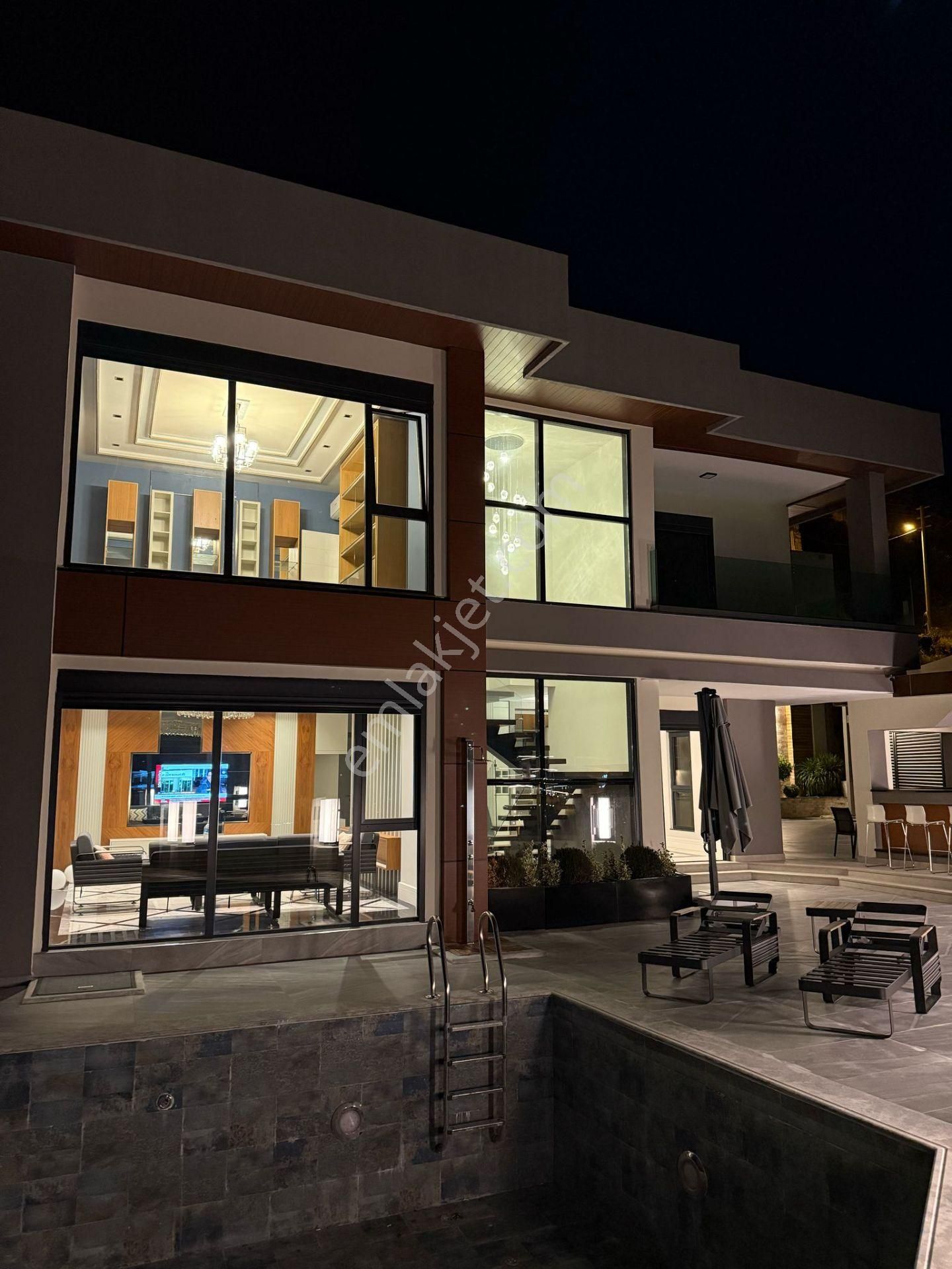 Deniz Manzaralı Lüks Villa Müstakil Havuz Ve Özel Bahçe Akıllı Ev Sistemi - Görsel 9