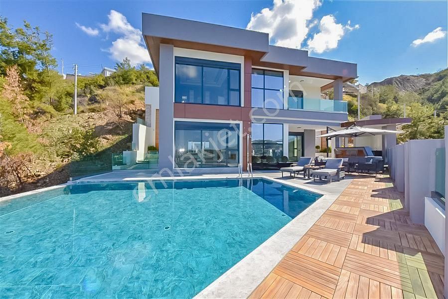 Deniz Manzaralı Lüks Villa Müstakil Havuz Ve Özel Bahçe Akıllı Ev Sistemi - Görsel 3