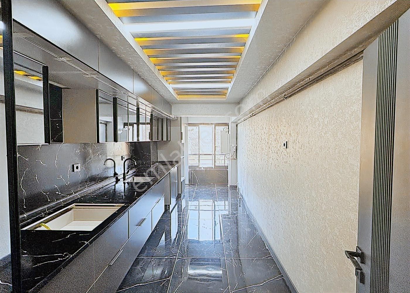 Osmangazi'de 3+1 Katta Ön Cepheli Mega Lüks Yapılı Fırsat Daire - Görsel 31