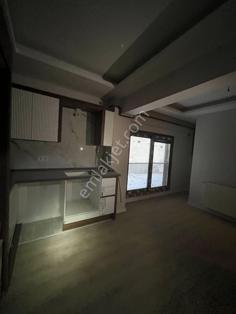 Seyrek Meydan Teraslı 1+1 Satılık Daire - Görsel 4