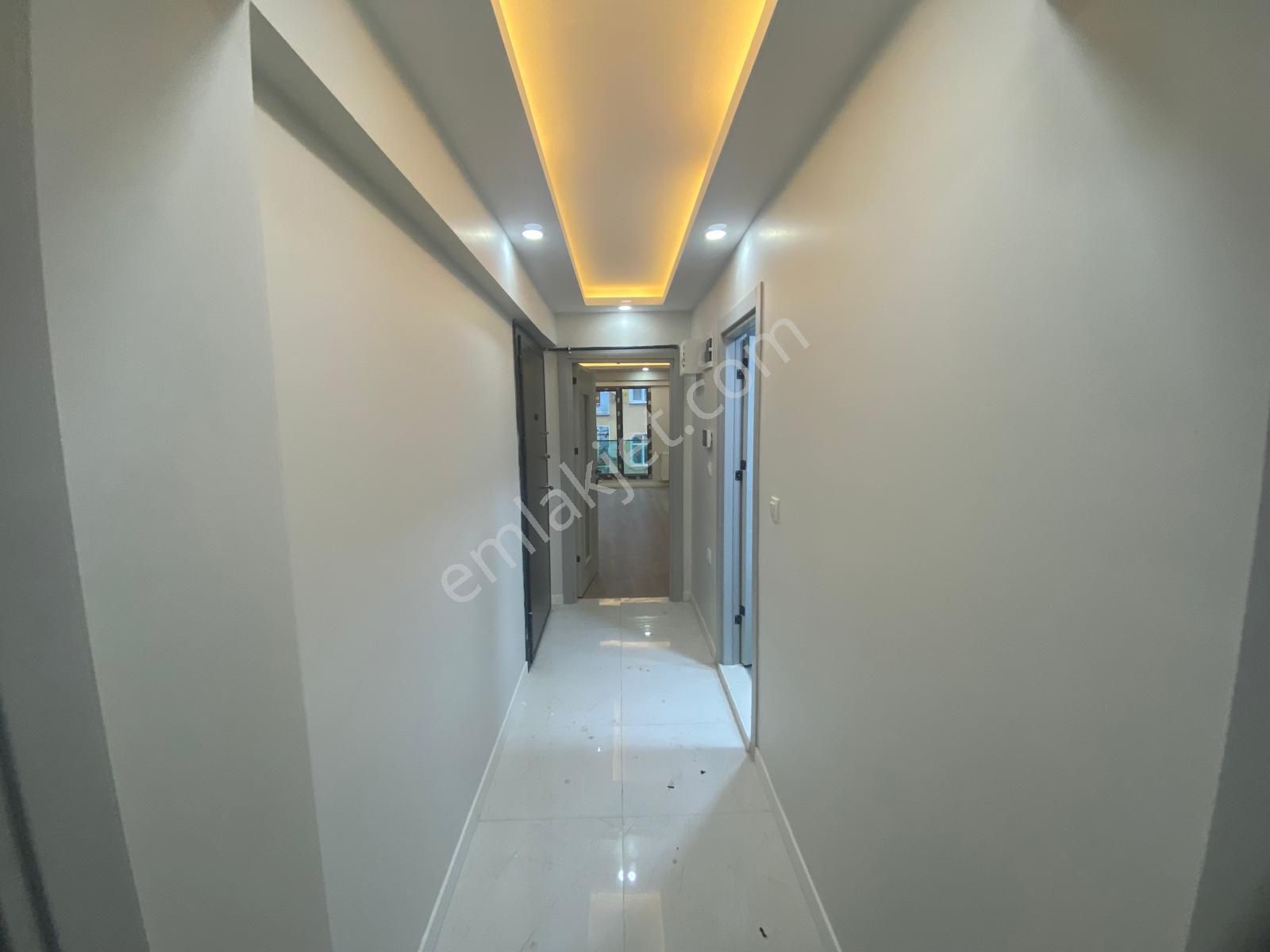 İstanbul House'dan B.evler'de Sıfır Binada 2+1 Ara Kat Daire - Görsel 22
