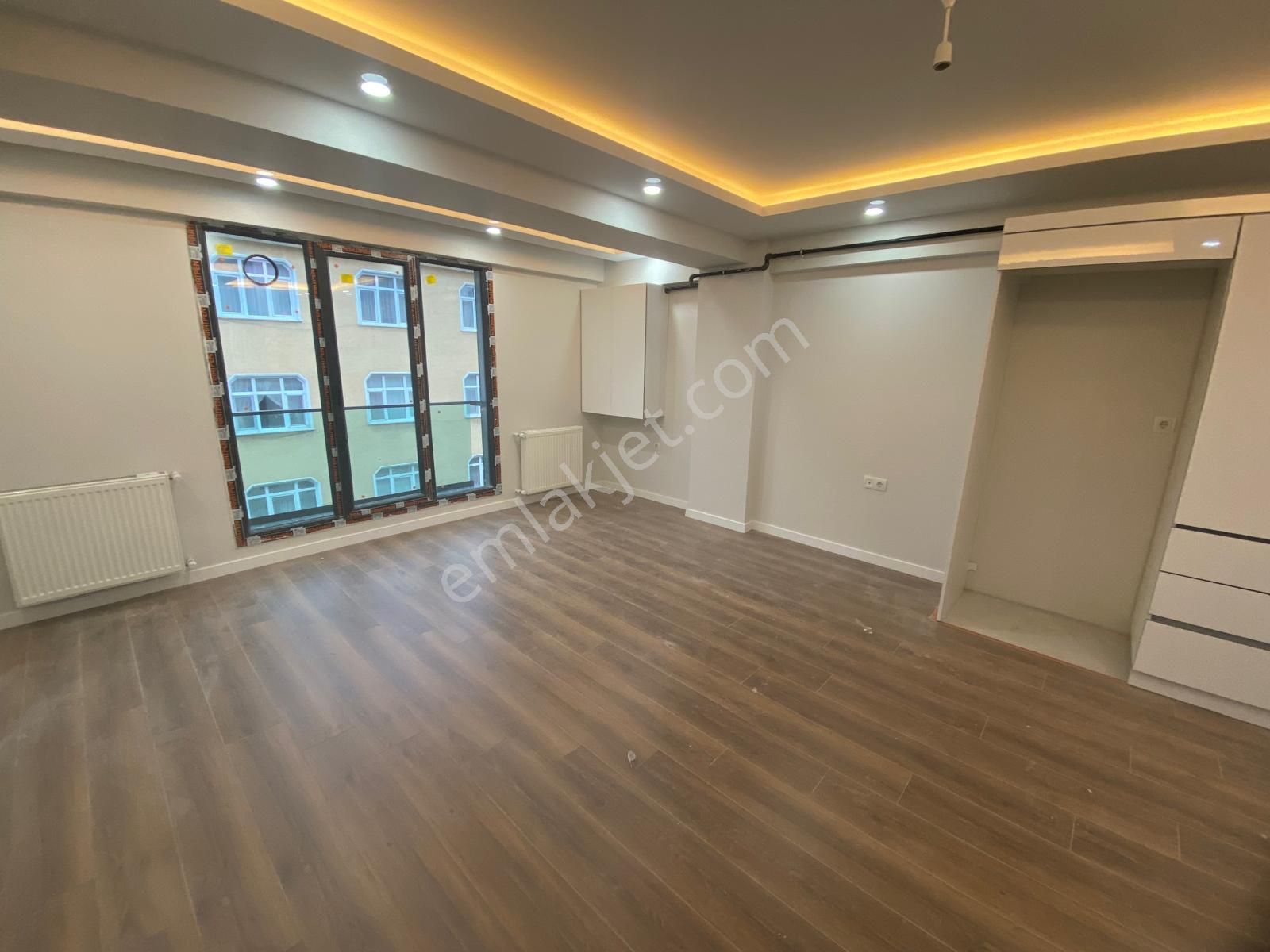İstanbul House'dan B.evler'de Sıfır Binada 2+1 Ara Kat Daire - Görsel 2