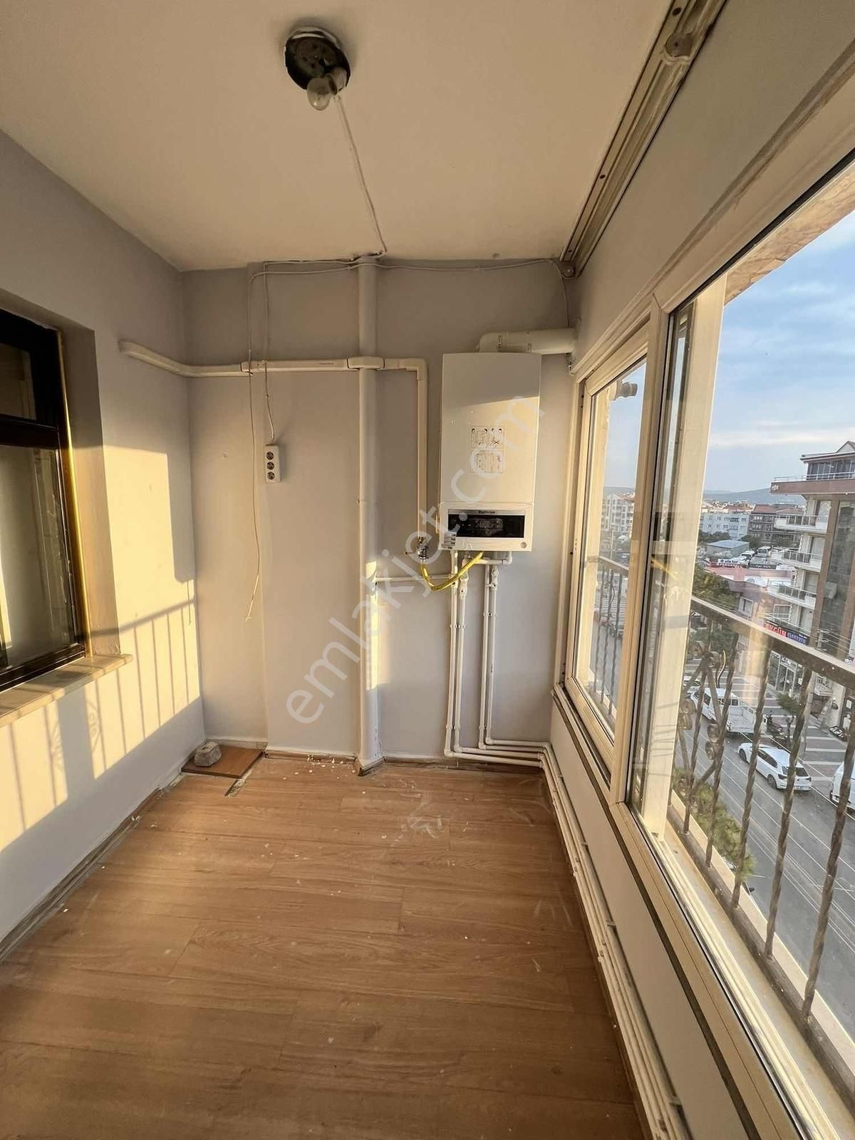 Bergama Çarşı Merkezde Kiralık Doğalgazlı 3+1 Daire - Görsel 4
