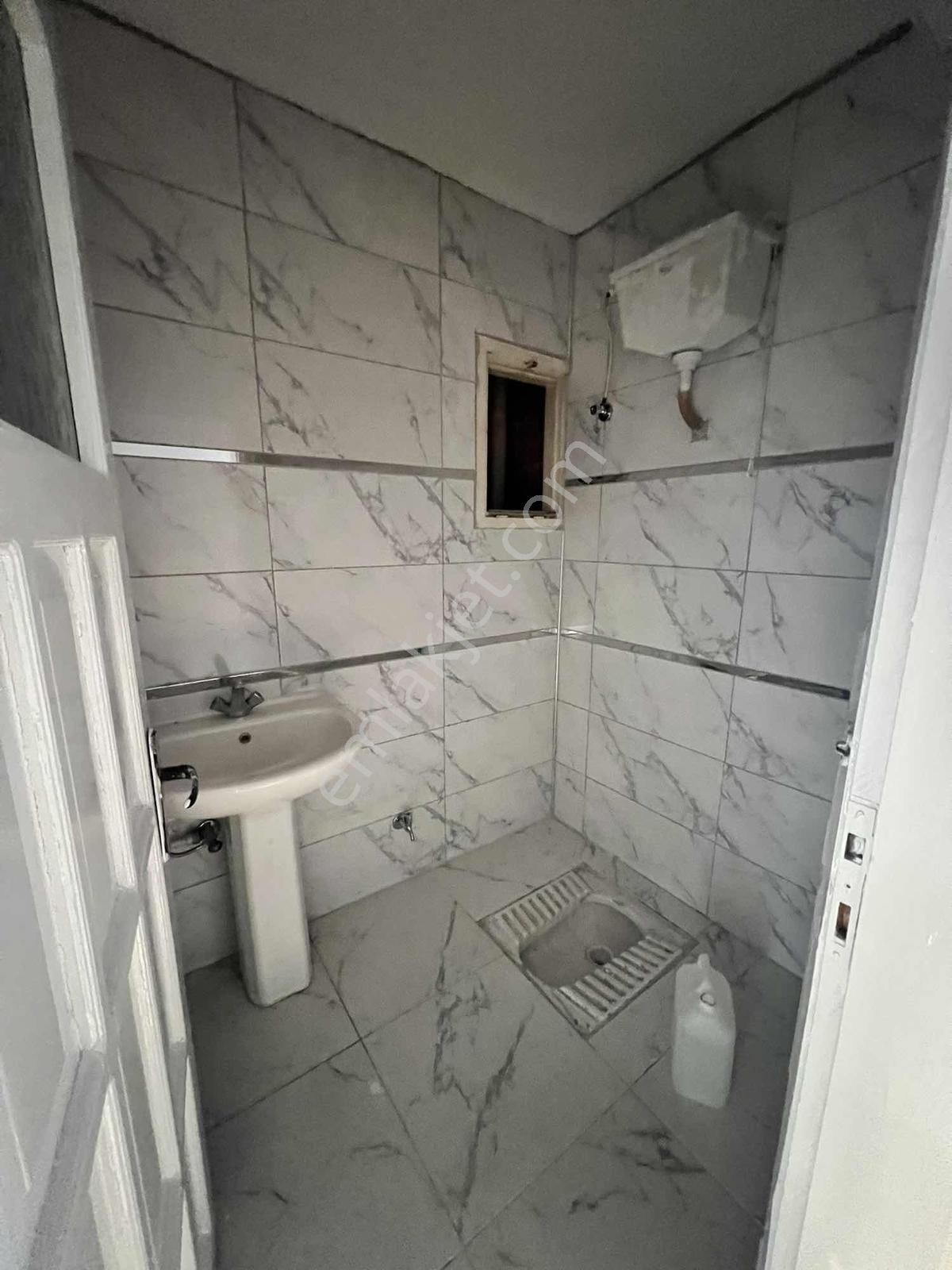 Bergama Çarşı Merkezde Kiralık Doğalgazlı 3+1 Daire - Görsel 10