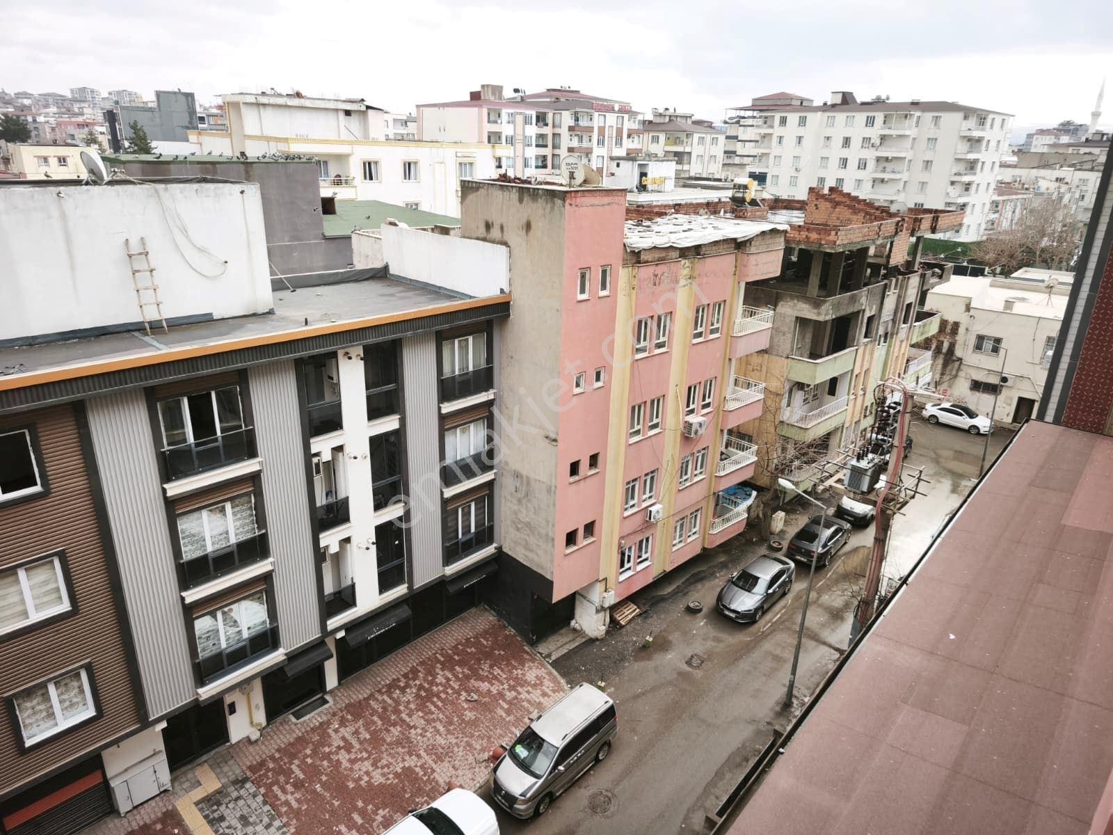 Emlak 72'den Diyarbakır Caddesi Üzerinde Kiralık 2,5+1 Daire - Görsel 13
