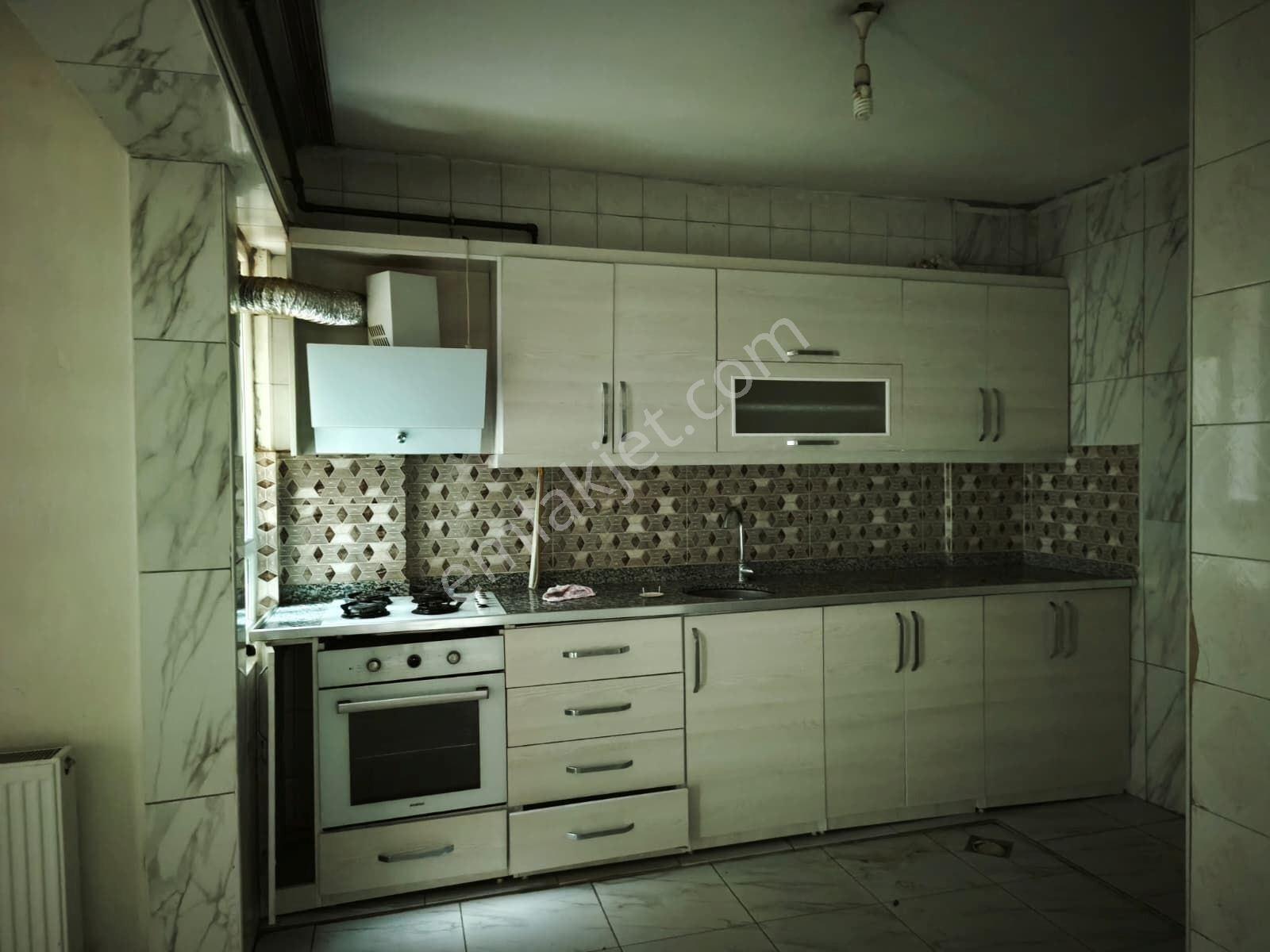 Emlak 72'den Diyarbakır Caddesi Üzerinde Kiralık 2,5+1 Daire - Görsel 6