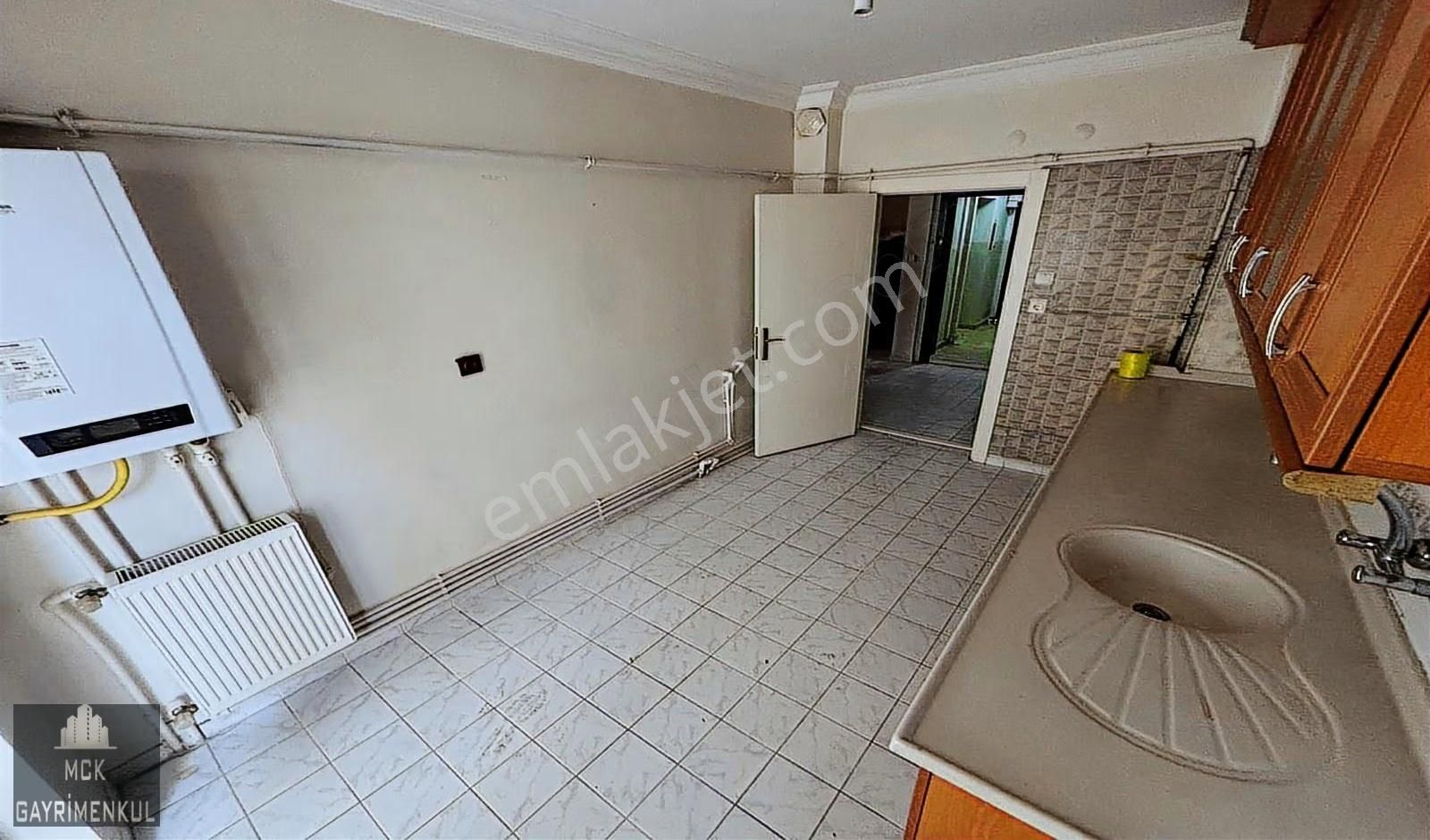 Mck'dan Petrol Ofisi Yanı 3+1 1.kat Cadde Üstü Asansörlü Daire - Görsel 6