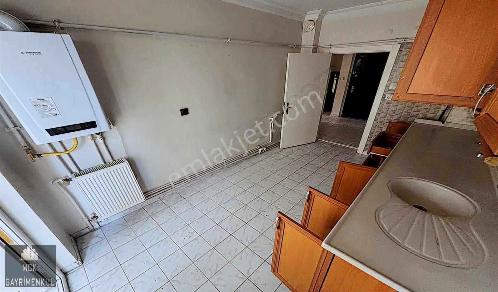 Mck'dan Petrol Ofisi Yanı 3+1 1.kat Cadde Üstü Asansörlü Daire - Görsel 3