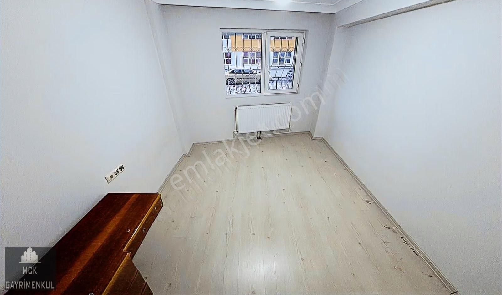 Mck'dan Yeni Binada Y.giriş Balkonlu 2+1 95m2 Okula Cephe Daire - Görsel 4