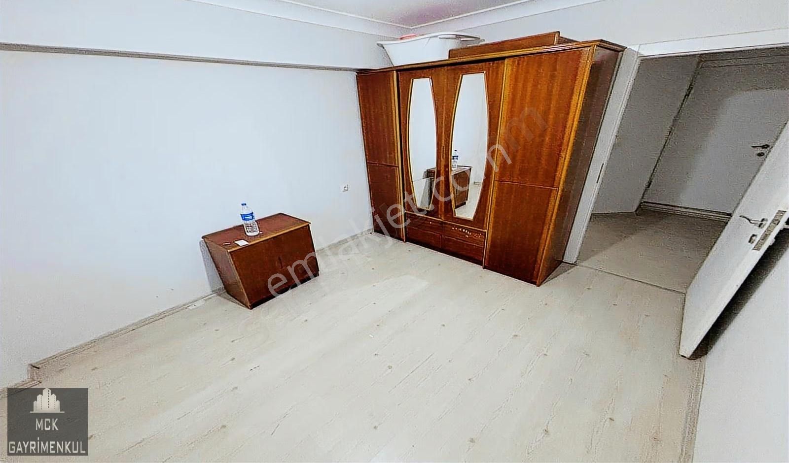 Mck'dan Yeni Binada Y.giriş Balkonlu 2+1 95m2 Okula Cephe Daire - Görsel 13