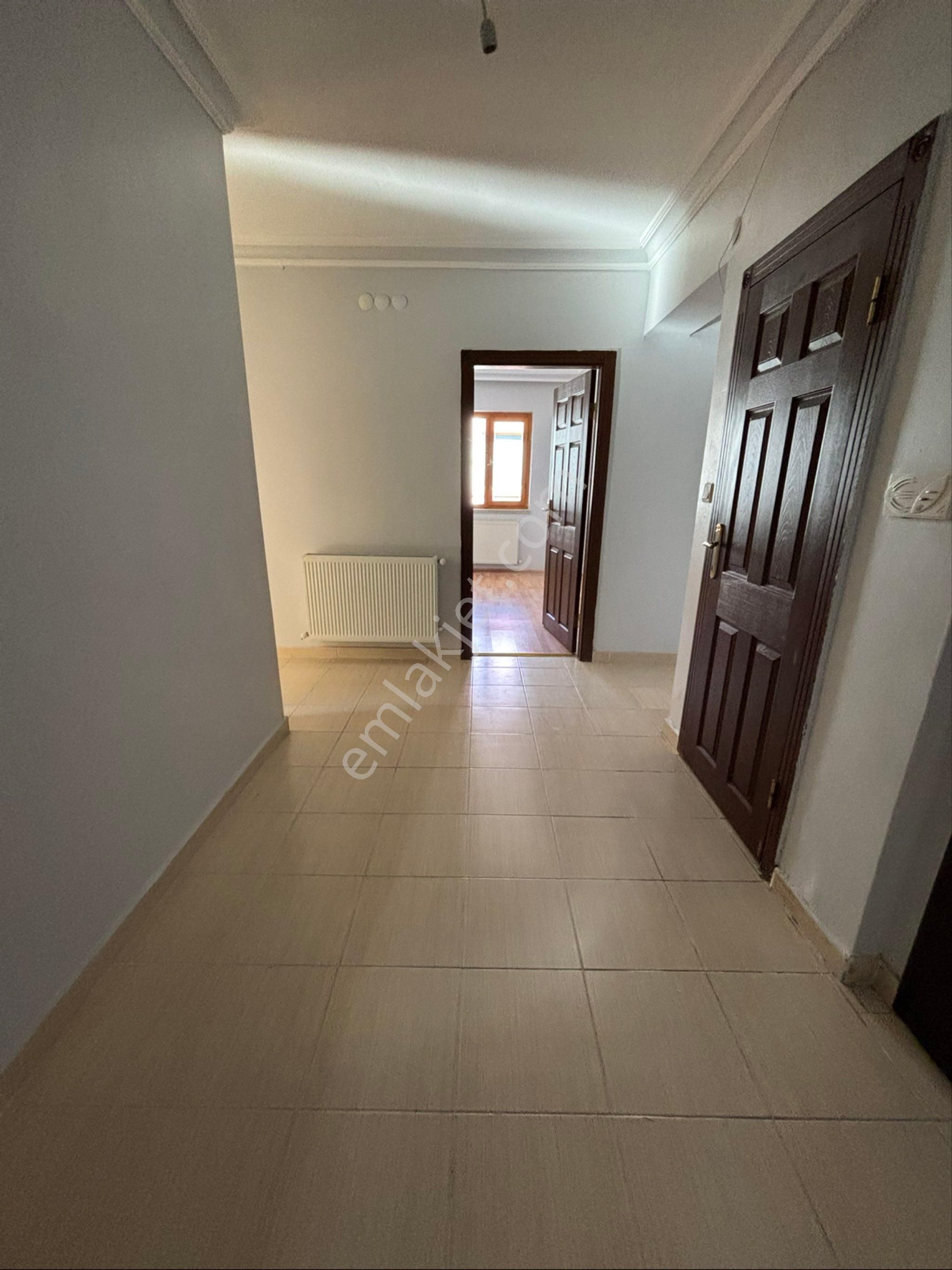 Torun^dan Yeni Binada Yapılı Geniş 3+1 Arakat Daire - Görsel 23