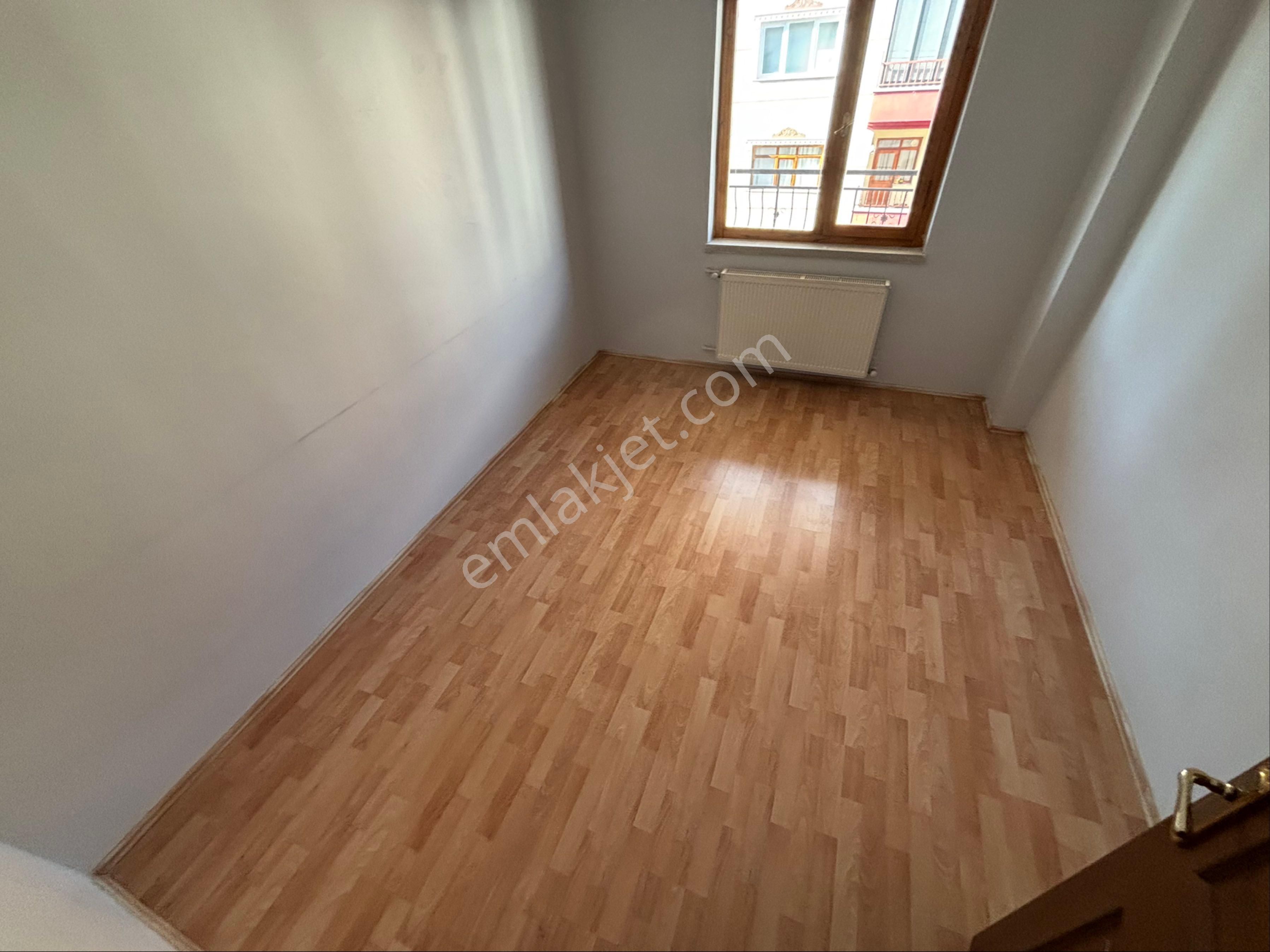 Torun^dan Yeni Binada Yapılı Geniş 3+1 Arakat Daire - Görsel 10