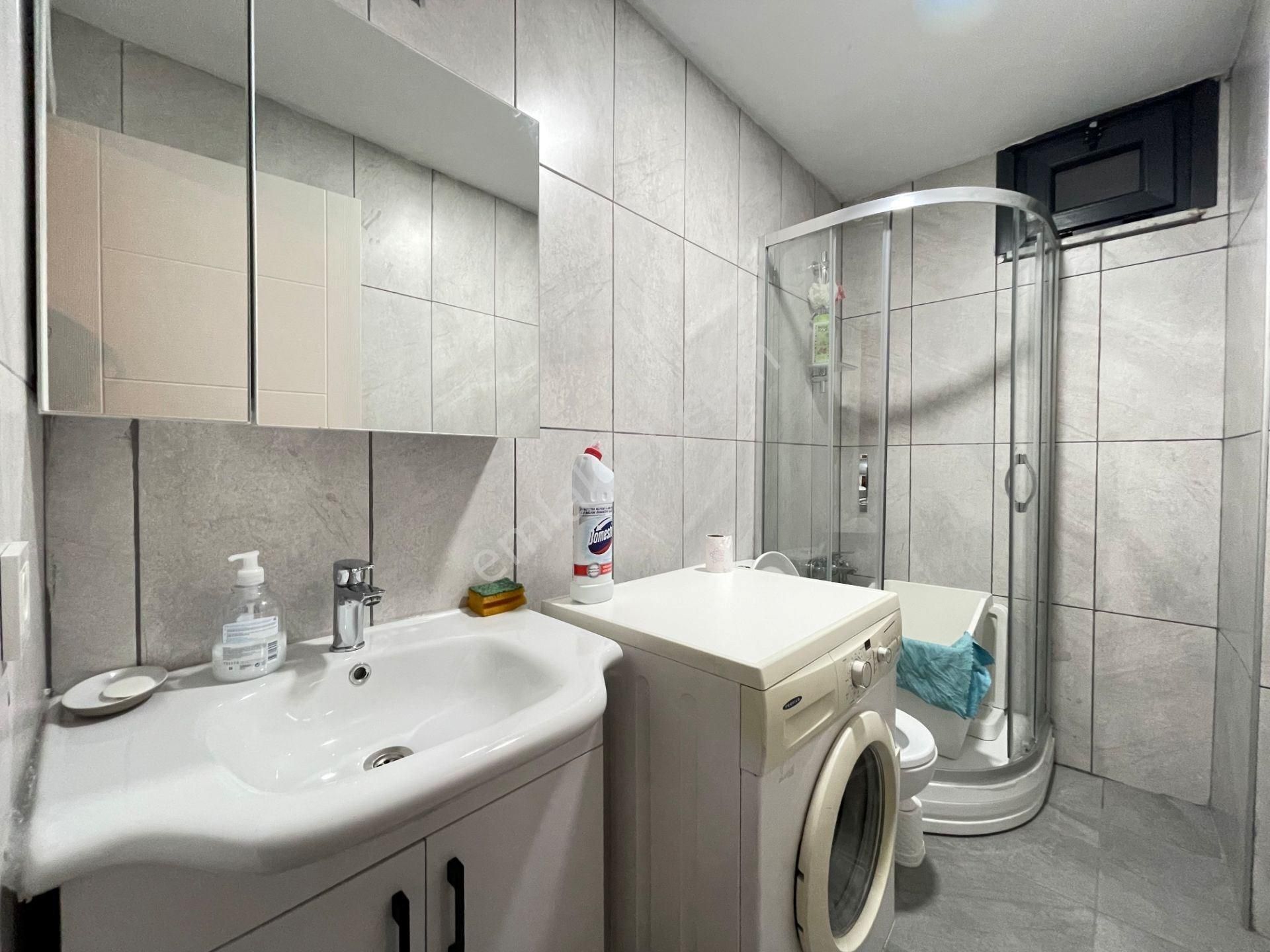 Ataşehir, Yeditepe Ve Marmara Üni. Karşısı, 7/24 Güvenlikli Yeni Binada Eşyalı 1+1 - Görsel 12